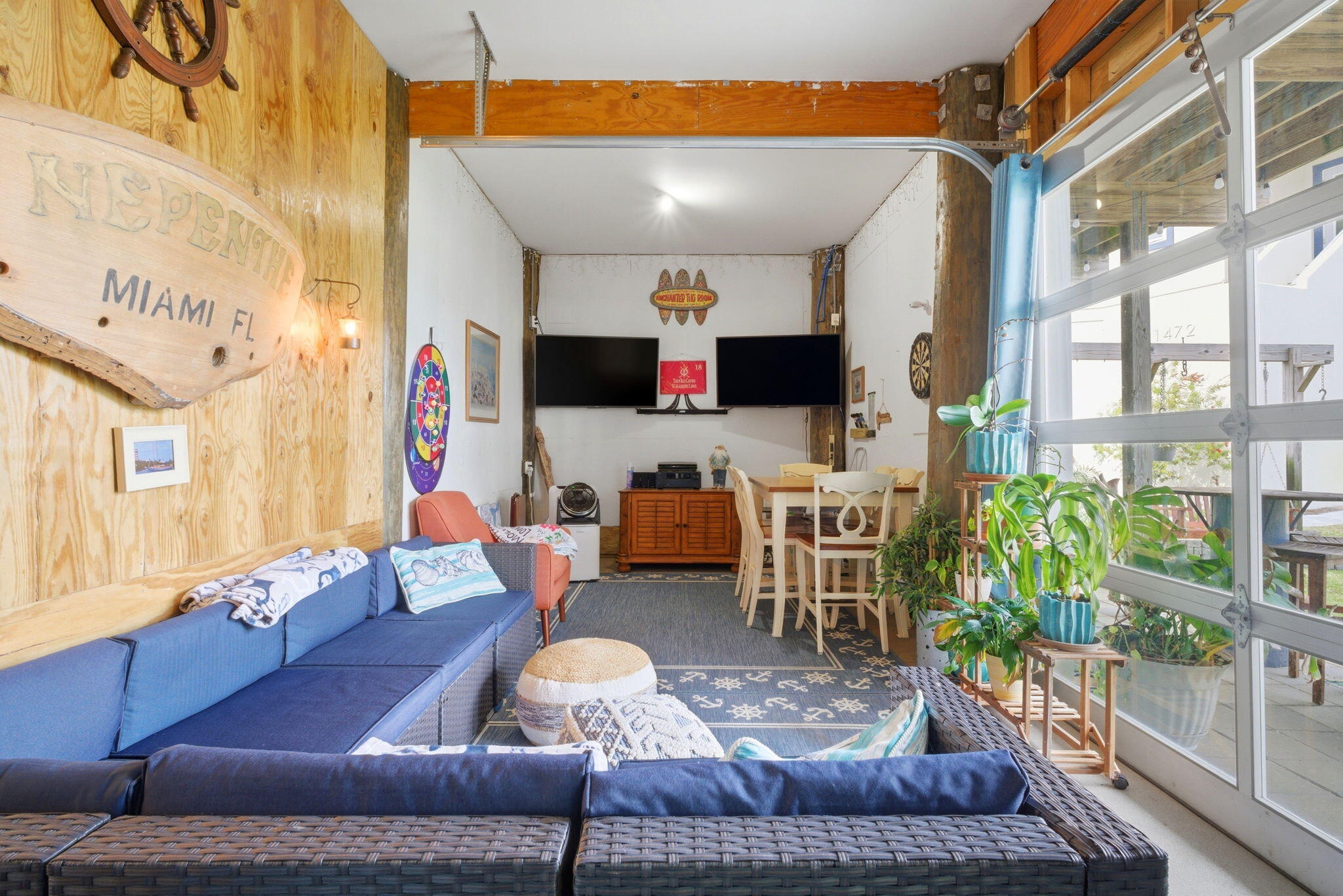 CARIBBEAN ISLES - Residential