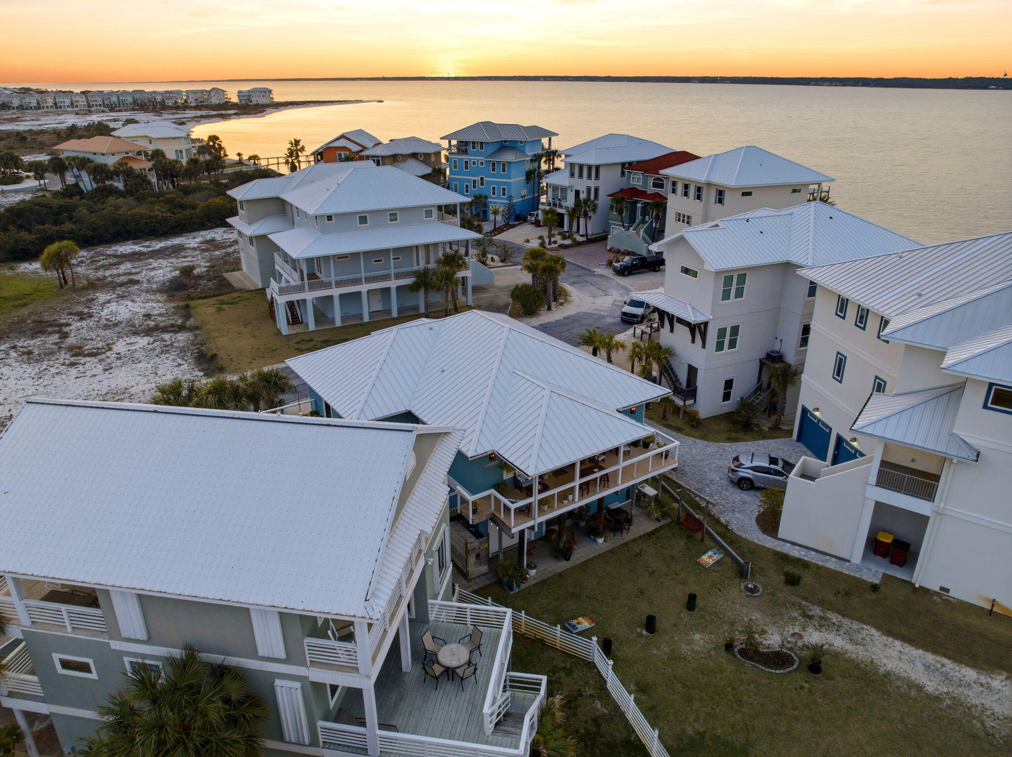 CARIBBEAN ISLES - Residential