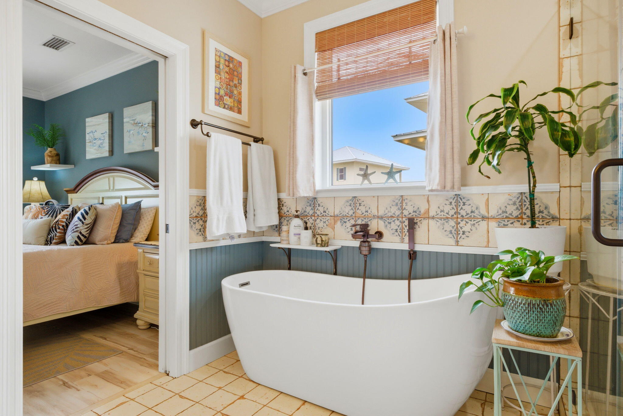 CARIBBEAN ISLES - Residential