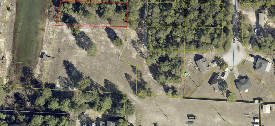 2 Beautiful lots with lots of privacy.  Slightly wooded, Mossy Head Water available, tap fee not paid.  Lots are level and have water view of Beaver Creek Lake.  (sorry no access).   The lots are being sold together.