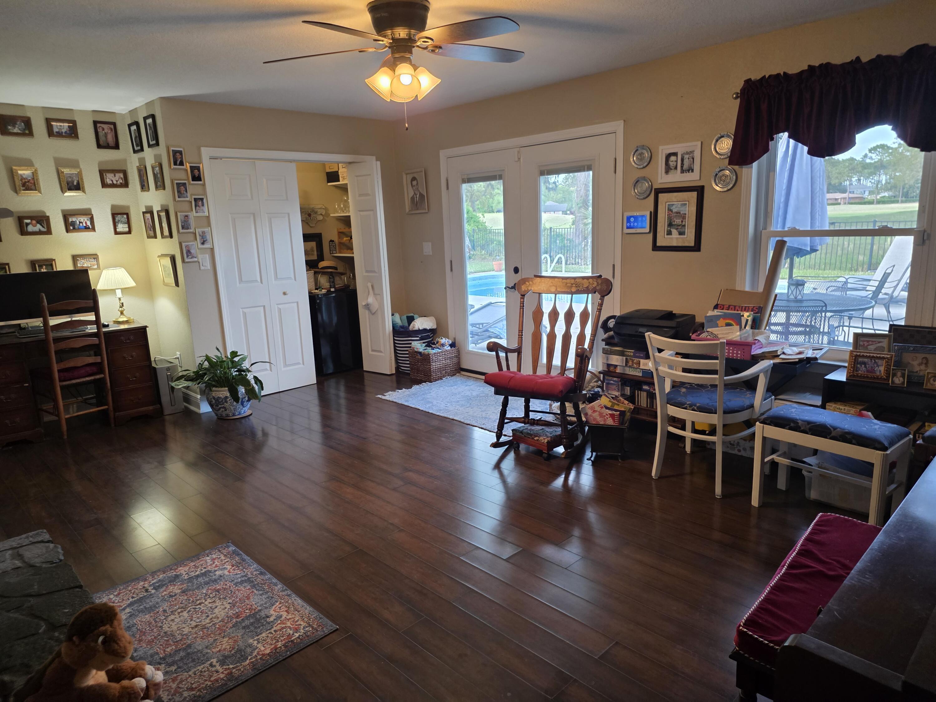 LAKE LORRAINE ESTATES 3 - Residential