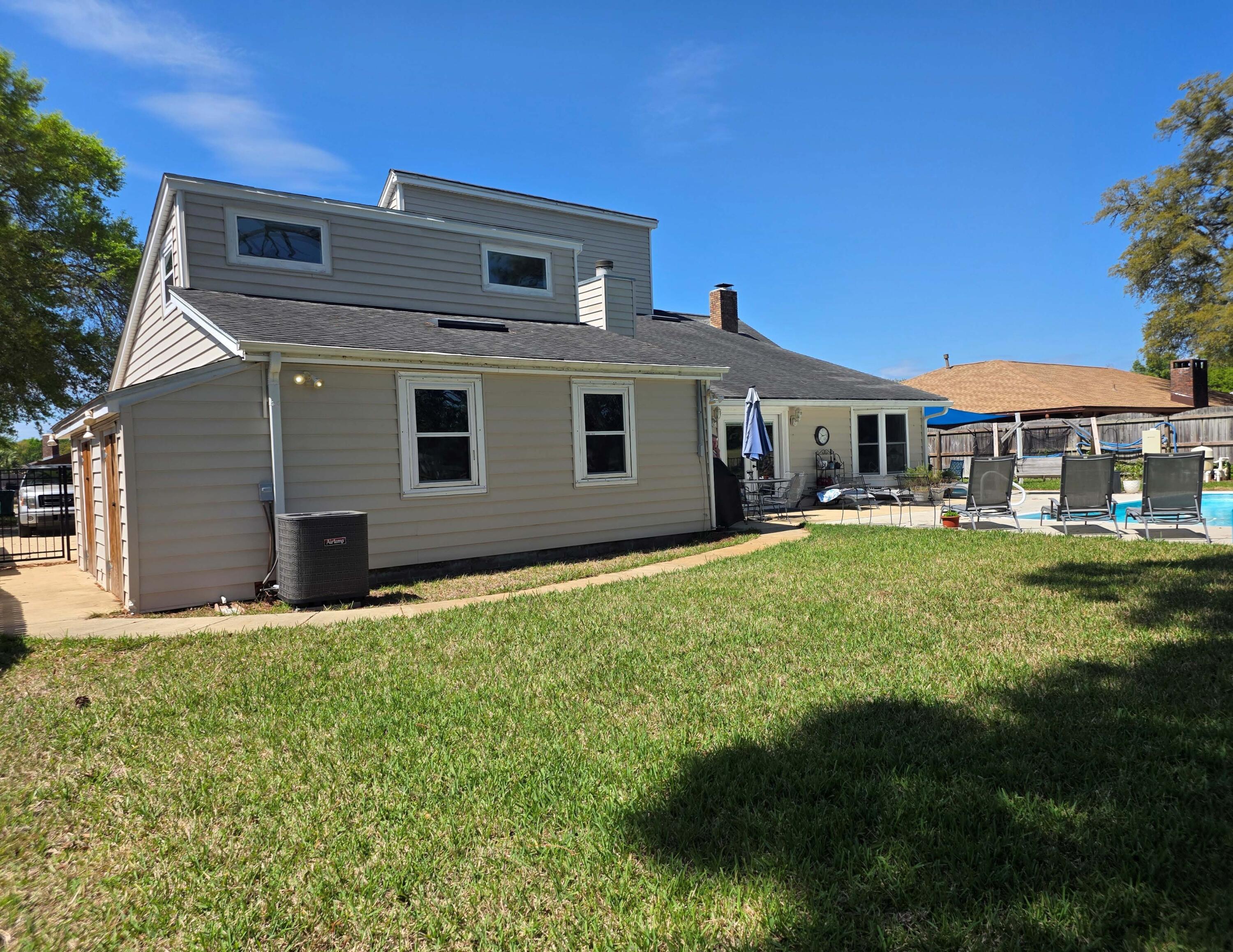 LAKE LORRAINE ESTATES 3 - Residential