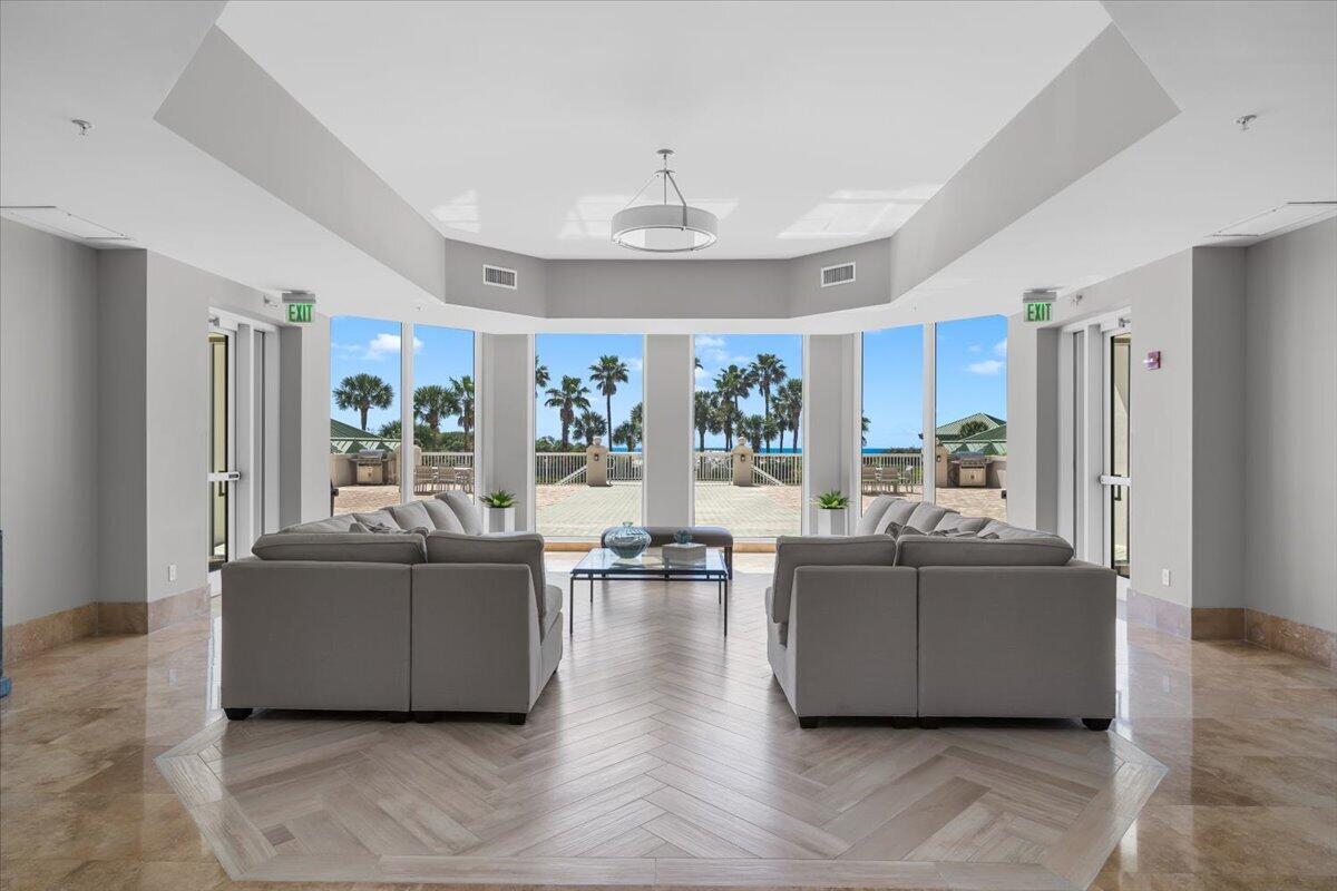 ST. BARTH AT SILVER SHELLS - Residential