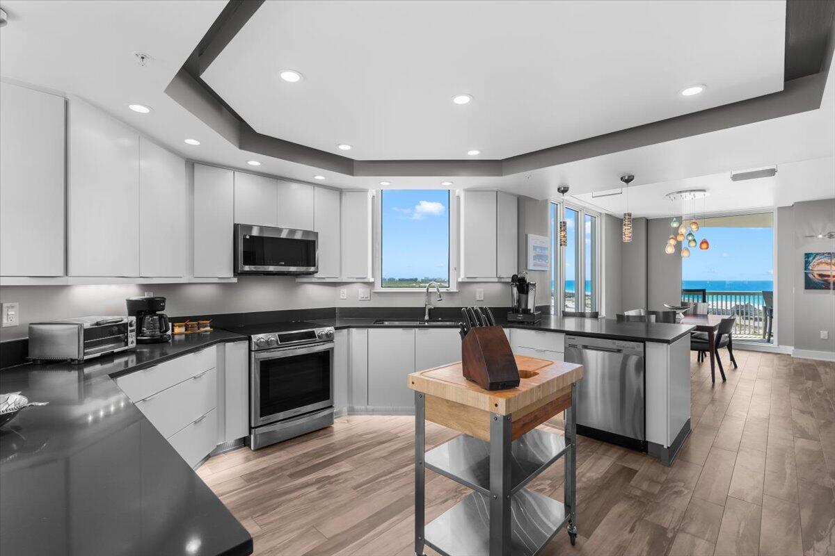 ST. BARTH AT SILVER SHELLS - Residential