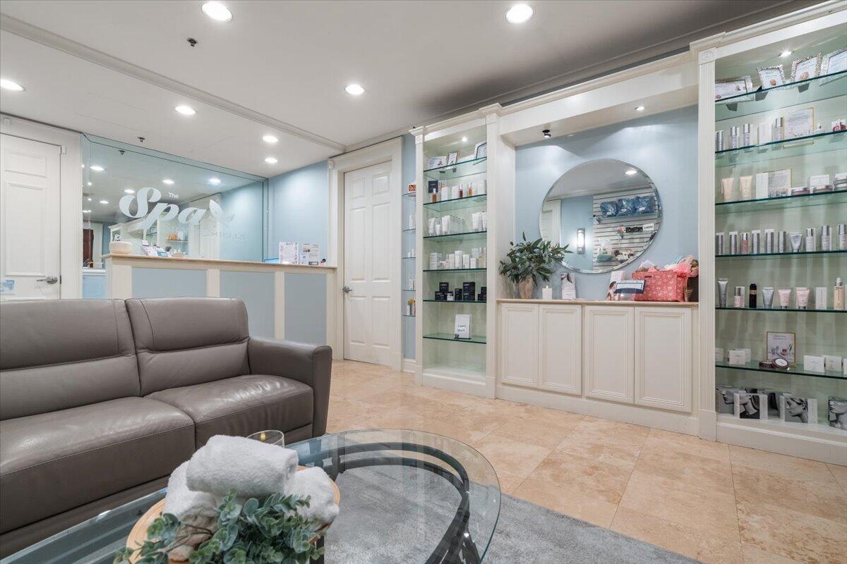 ST. BARTH AT SILVER SHELLS - Residential