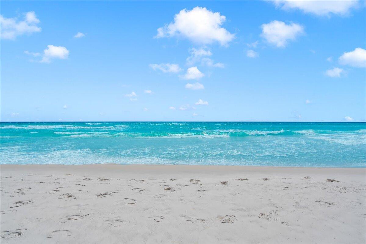 ST. BARTH AT SILVER SHELLS - Residential