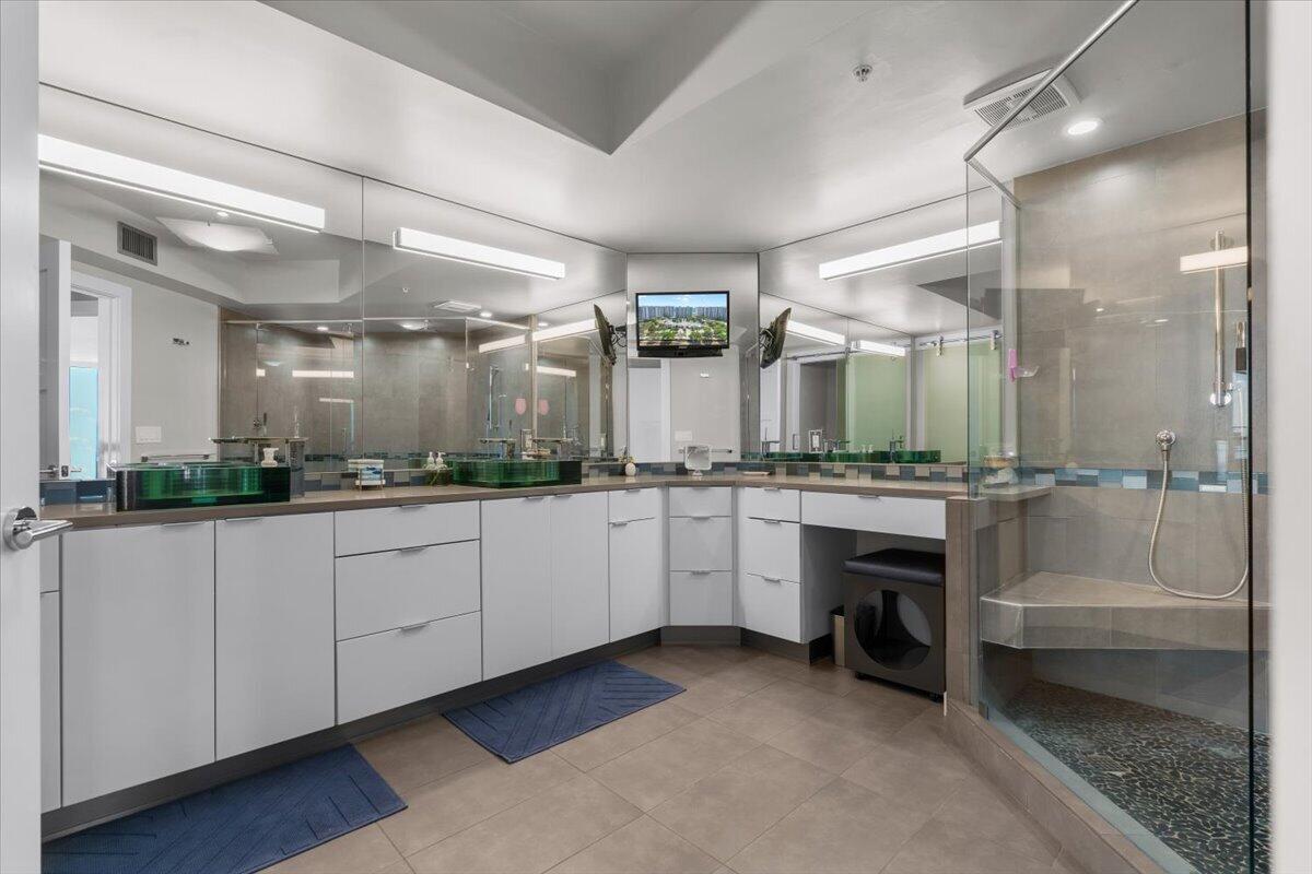 ST. BARTH AT SILVER SHELLS - Residential