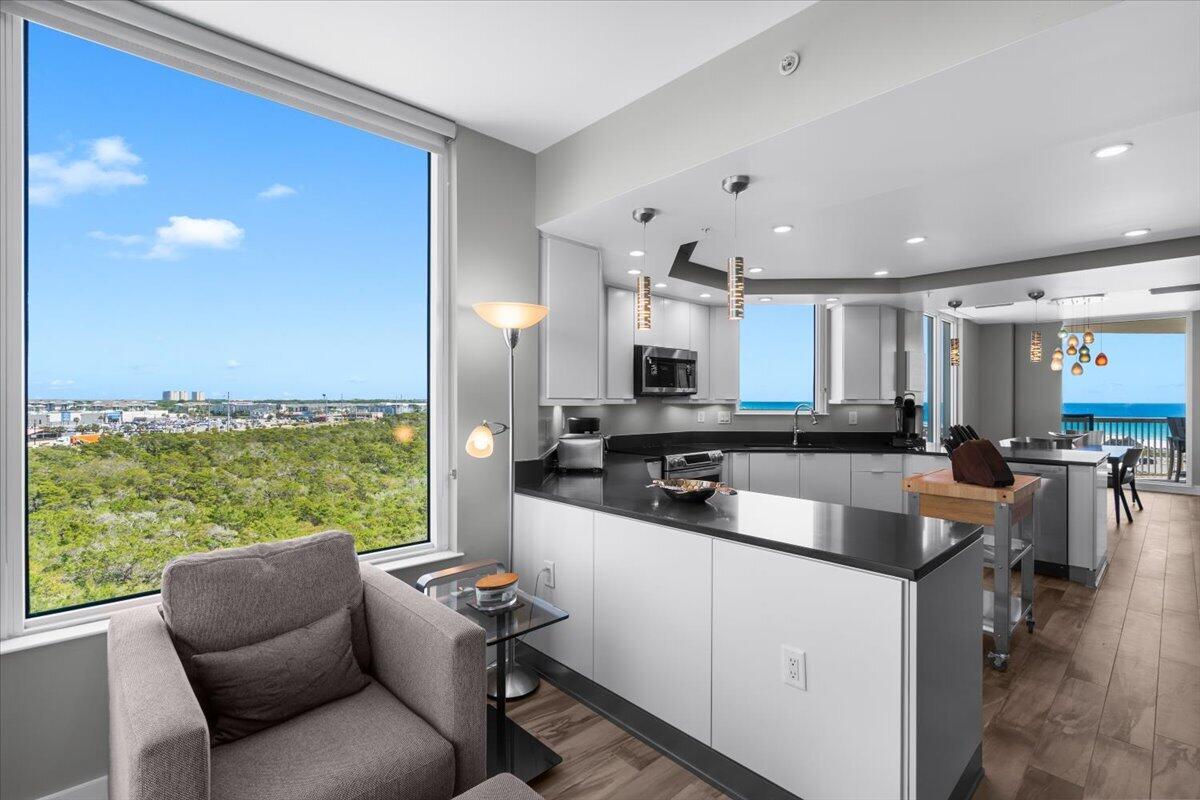 ST. BARTH AT SILVER SHELLS - Residential