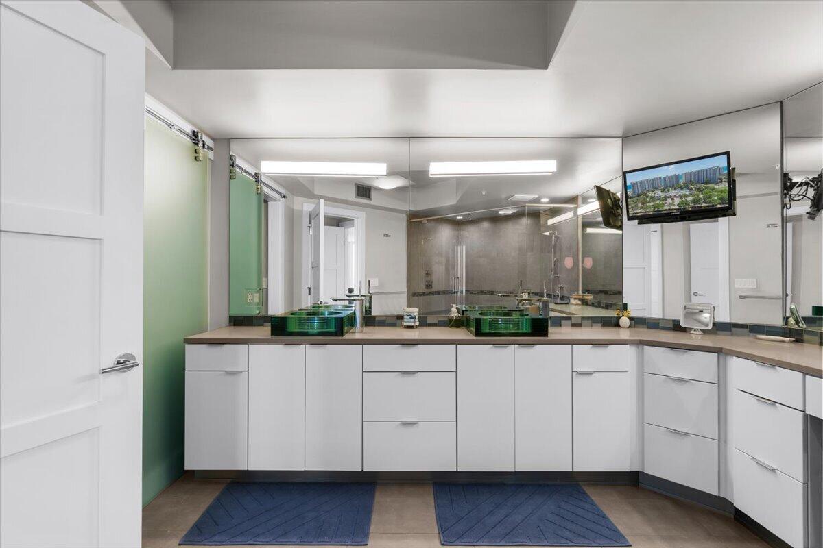 ST. BARTH AT SILVER SHELLS - Residential