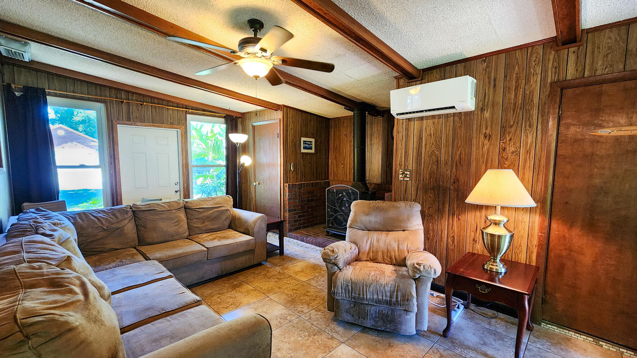 ELLIOTTS POINT - Residential