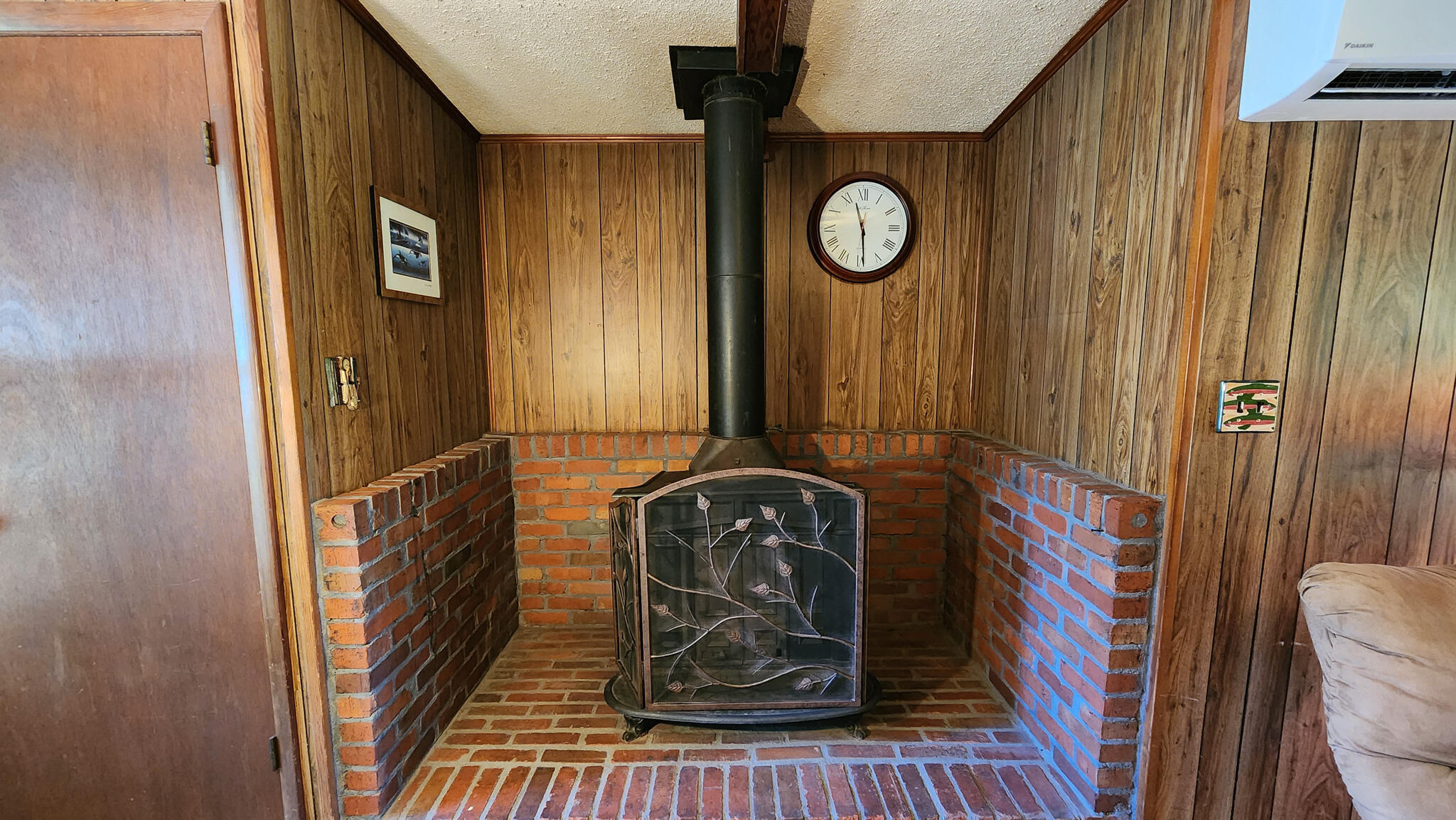ELLIOTTS POINT - Residential