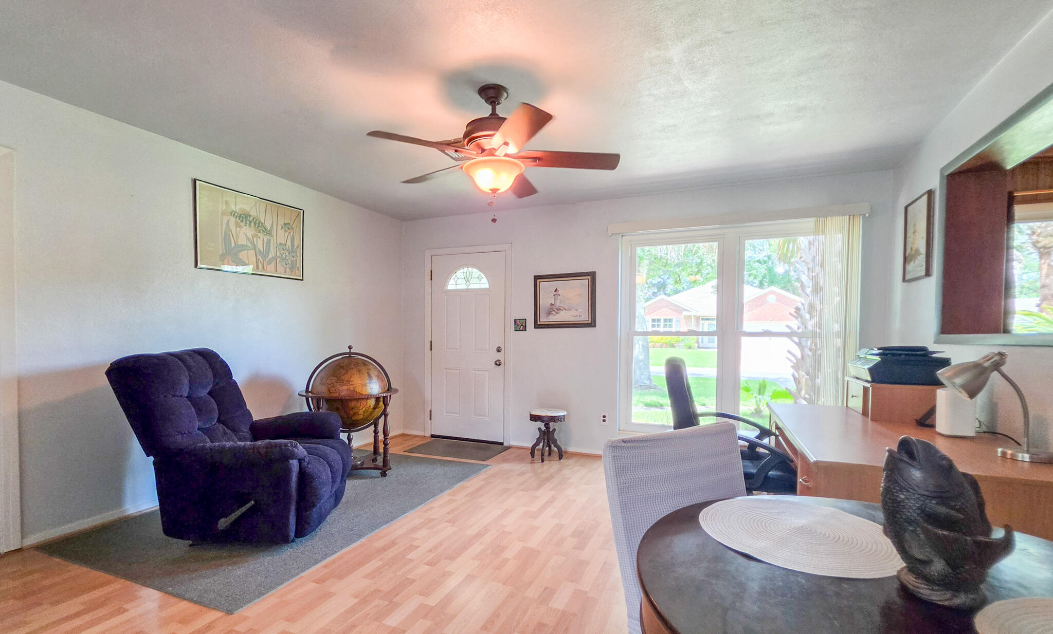 ELLIOTTS POINT - Residential