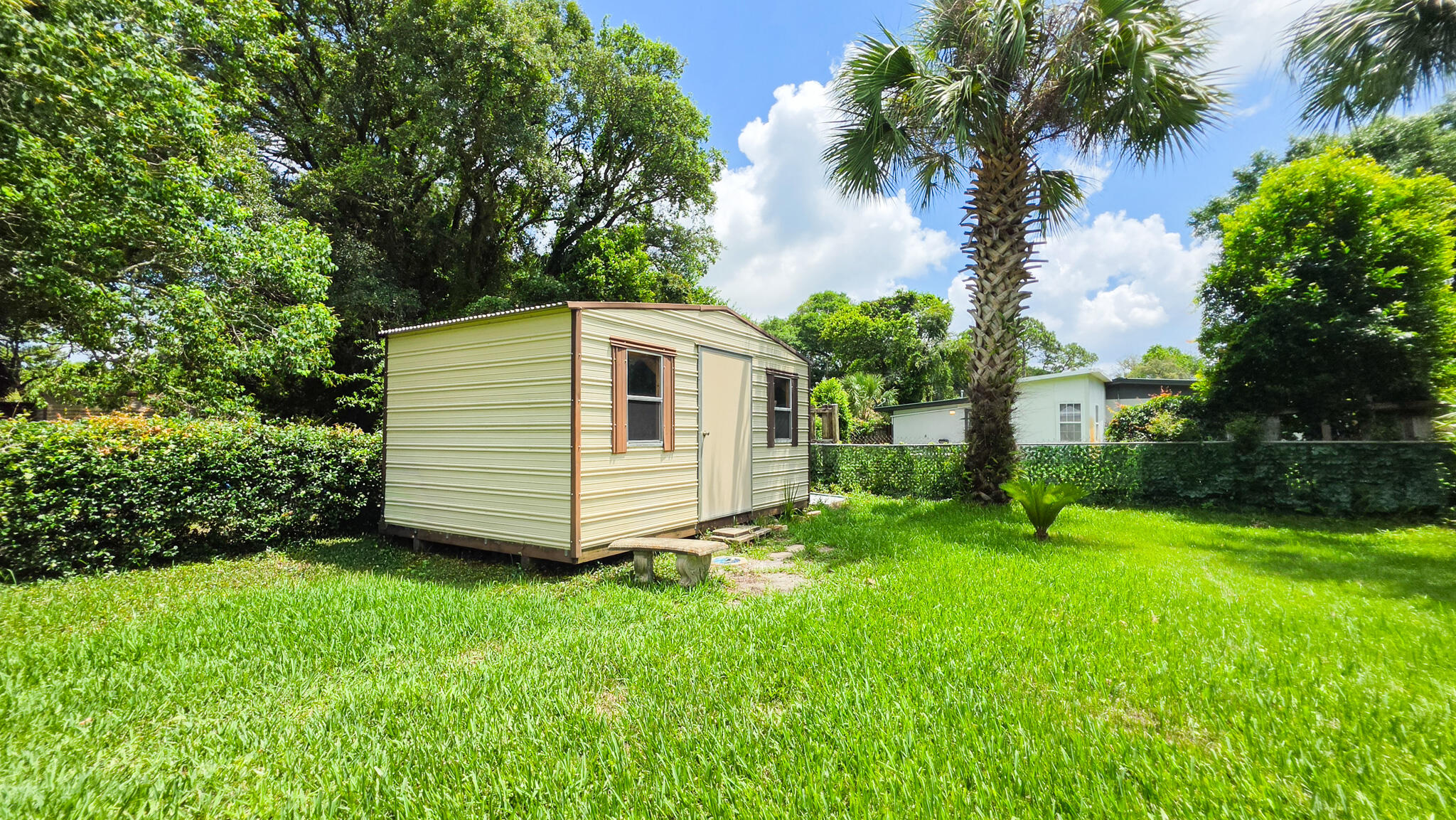 ELLIOTTS POINT - Residential