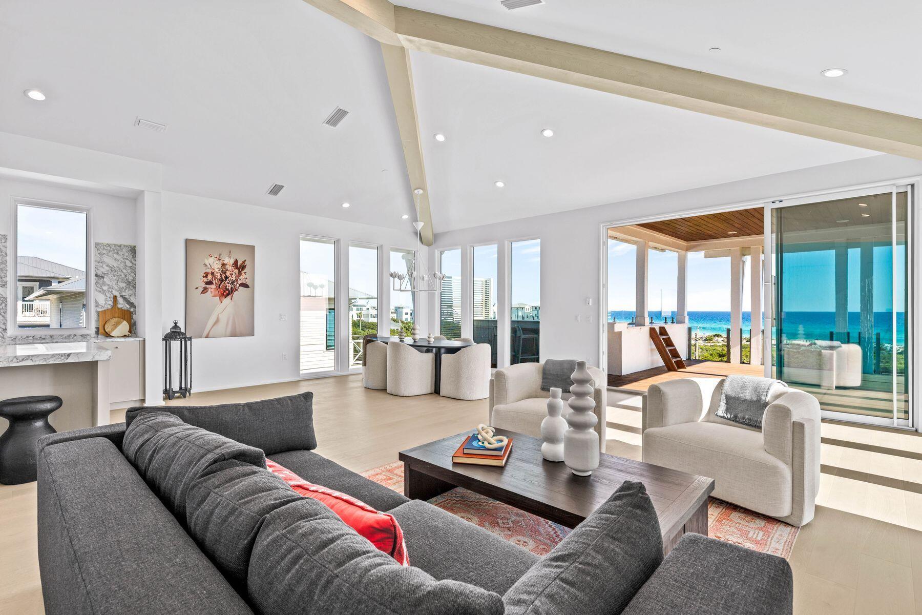 MALA BEACH - Residential