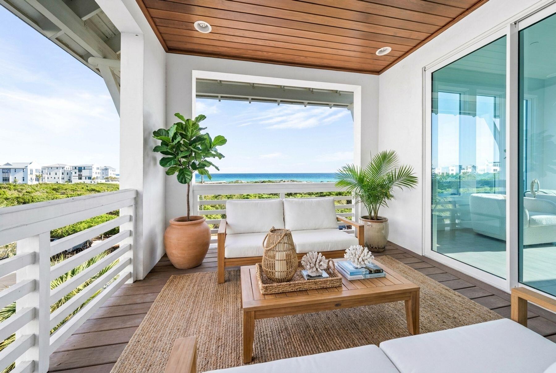 MALA BEACH - Residential