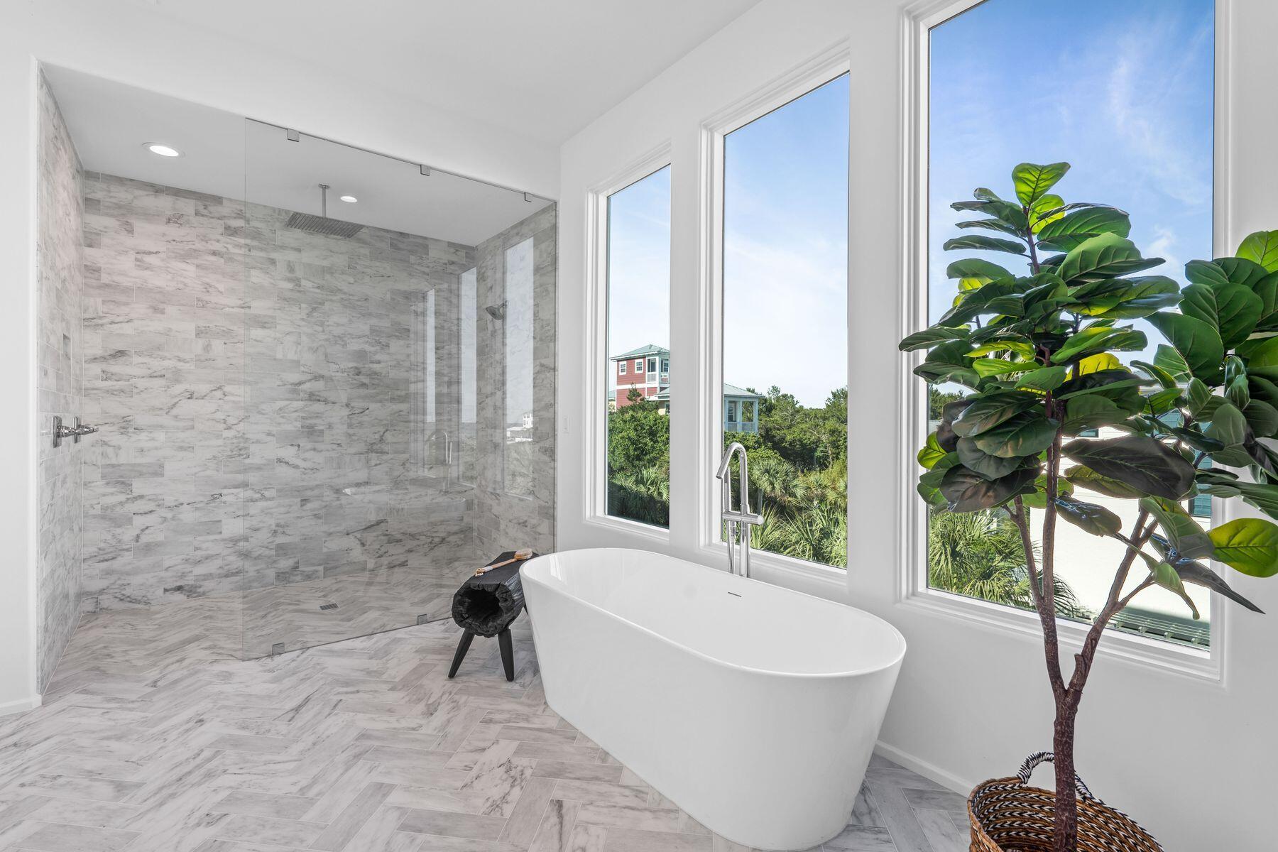 MALA BEACH - Residential