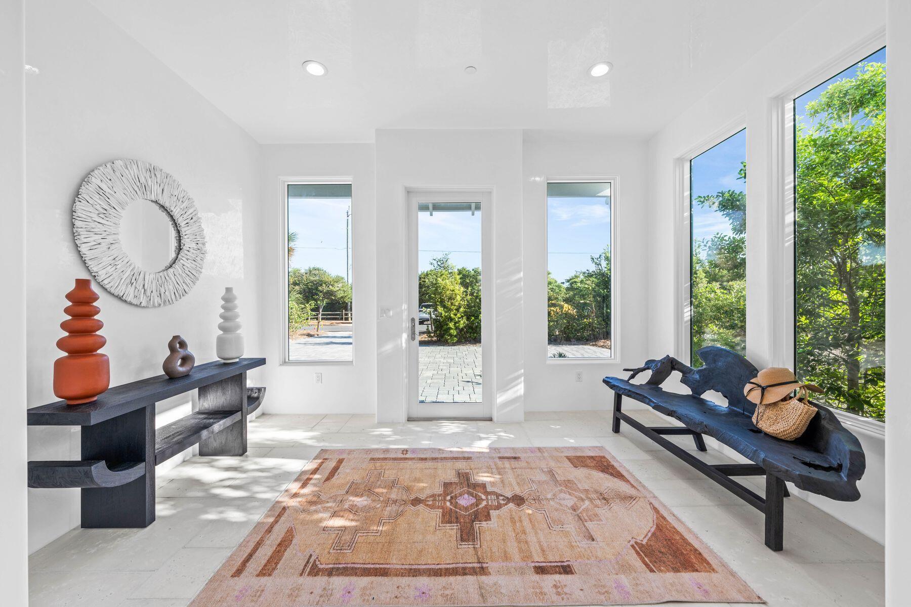 MALA BEACH - Residential