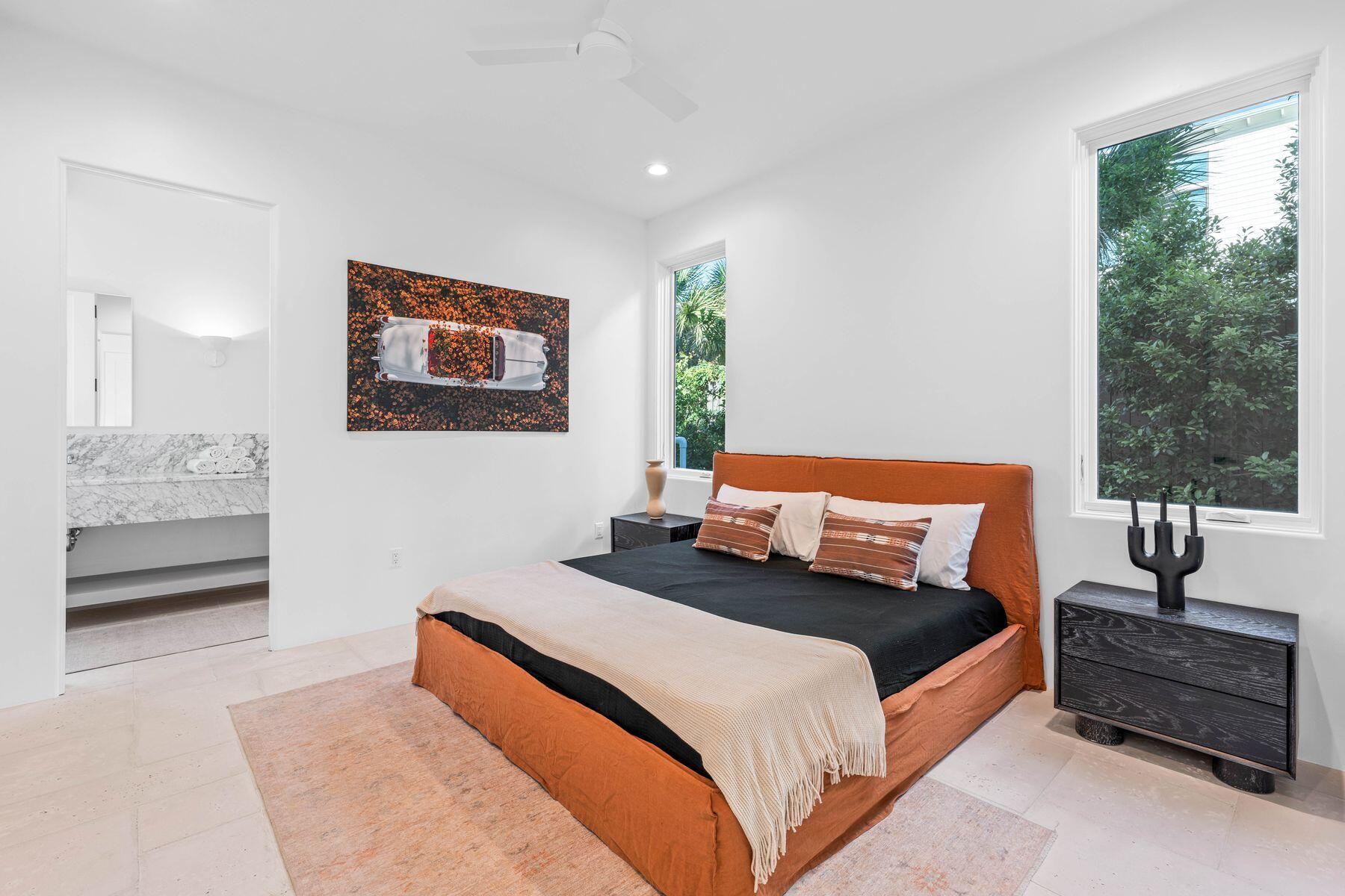 MALA BEACH - Residential