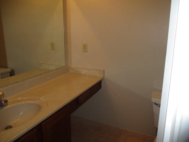 ROYAL OAK VILLAGE - Residential Lease