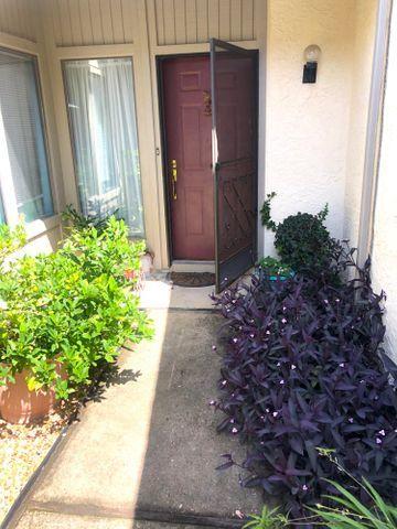 ROYAL OAK VILLAGE - Residential Lease