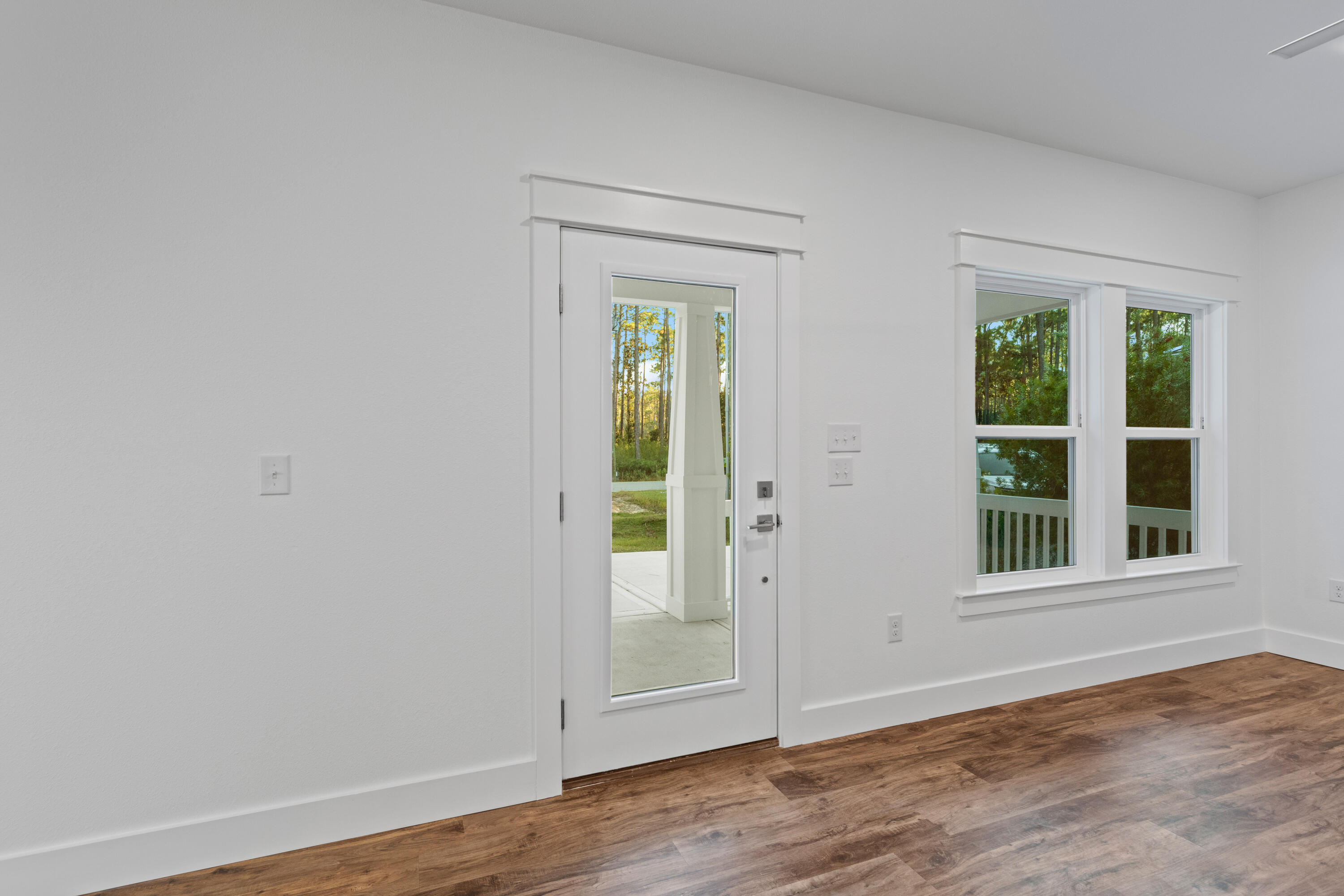 MAGNOLIA BEACH - Residential