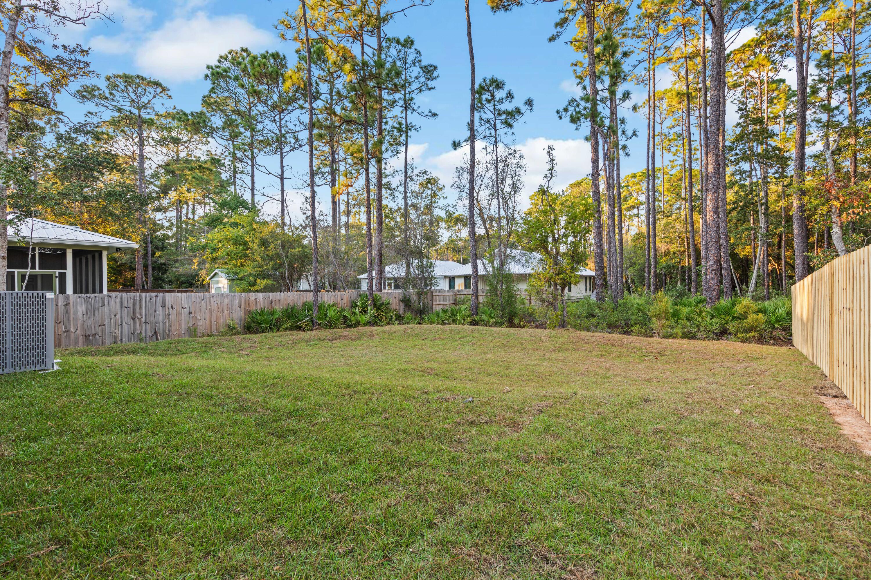 MAGNOLIA BEACH - Residential