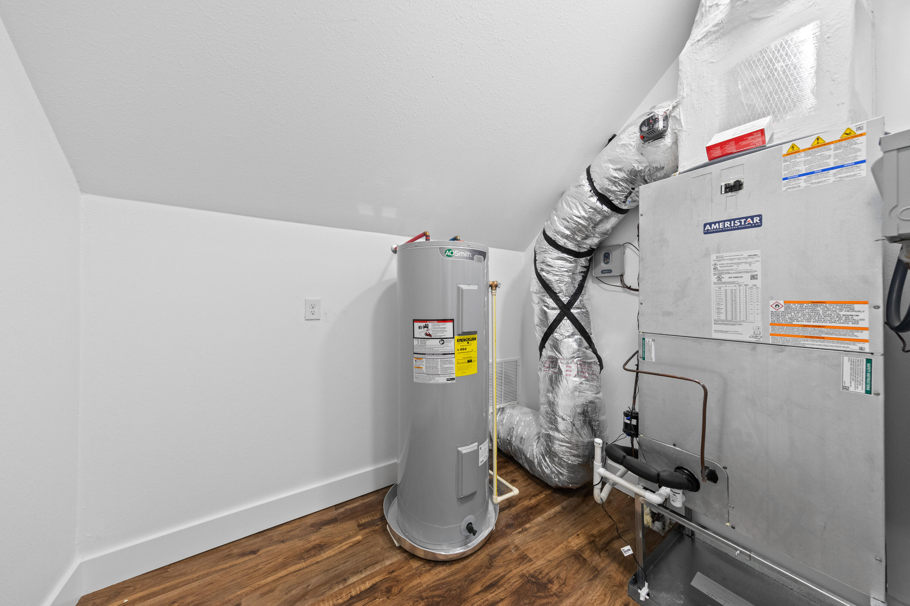 MAGNOLIA BEACH - Residential