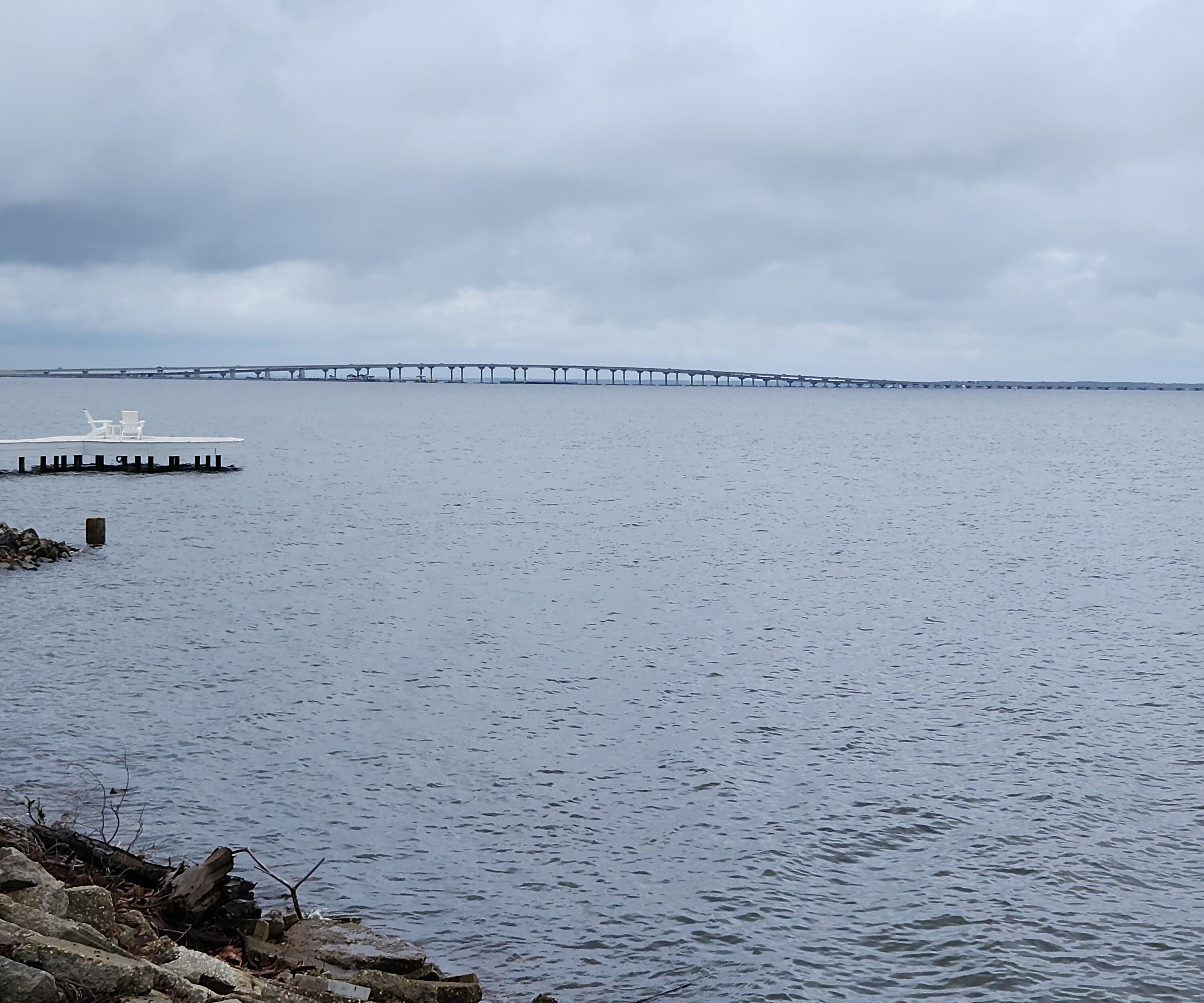 MAGNOLIA BEACH - Residential