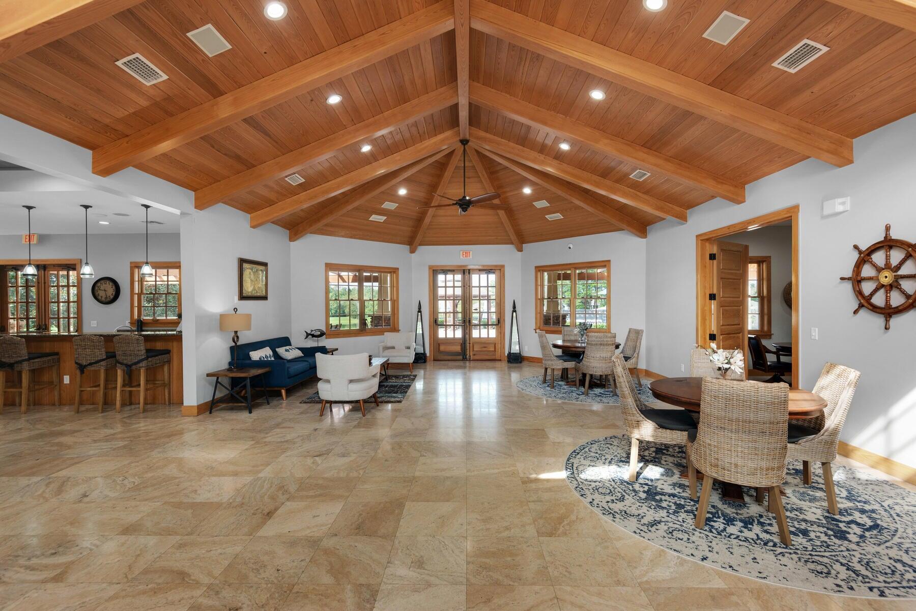 HAMMOCK BAY - Residential