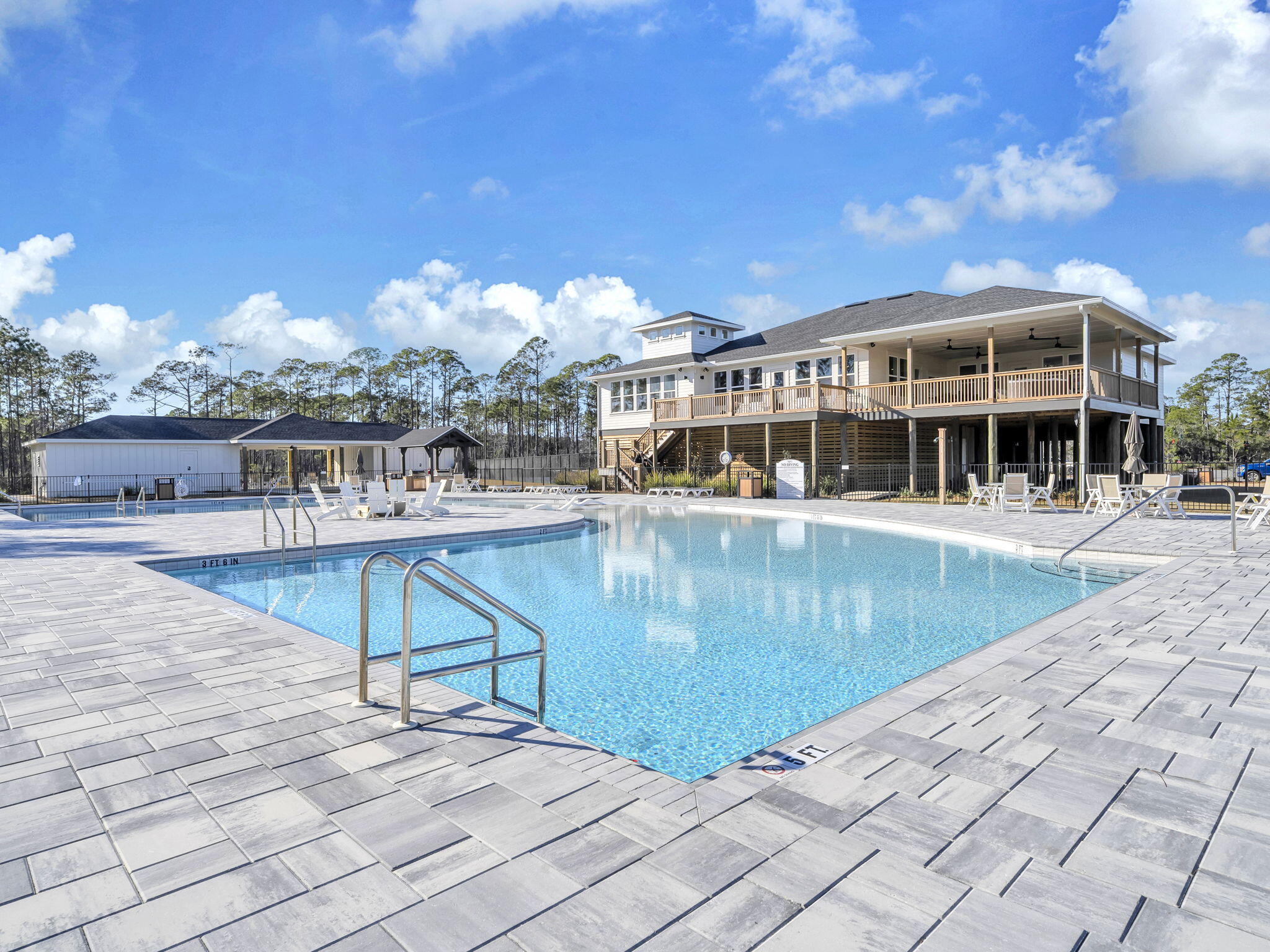 HAMMOCK BAY - Residential