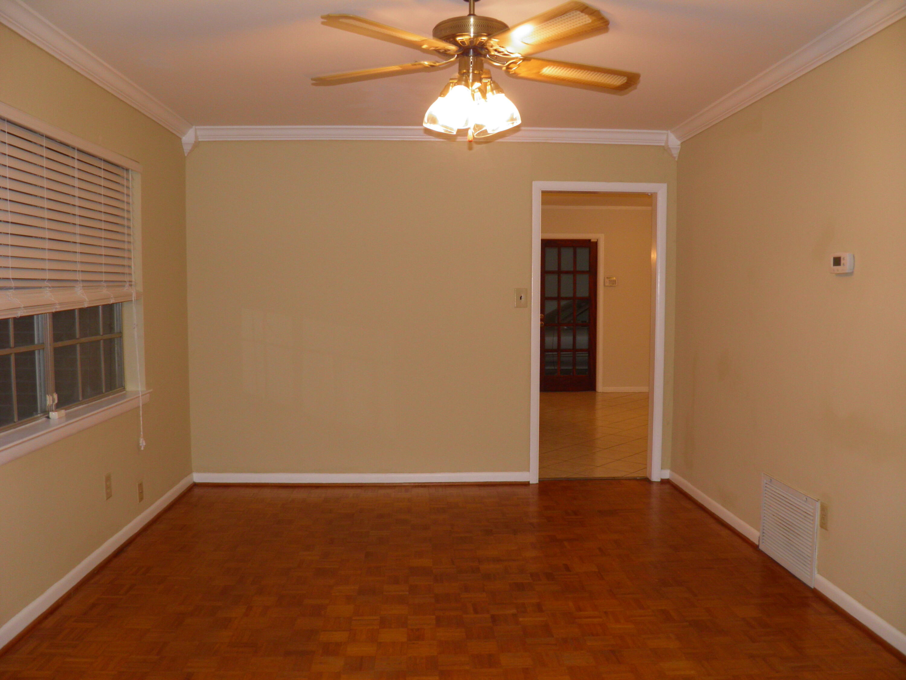 COLONY ESTATES - Residential Lease