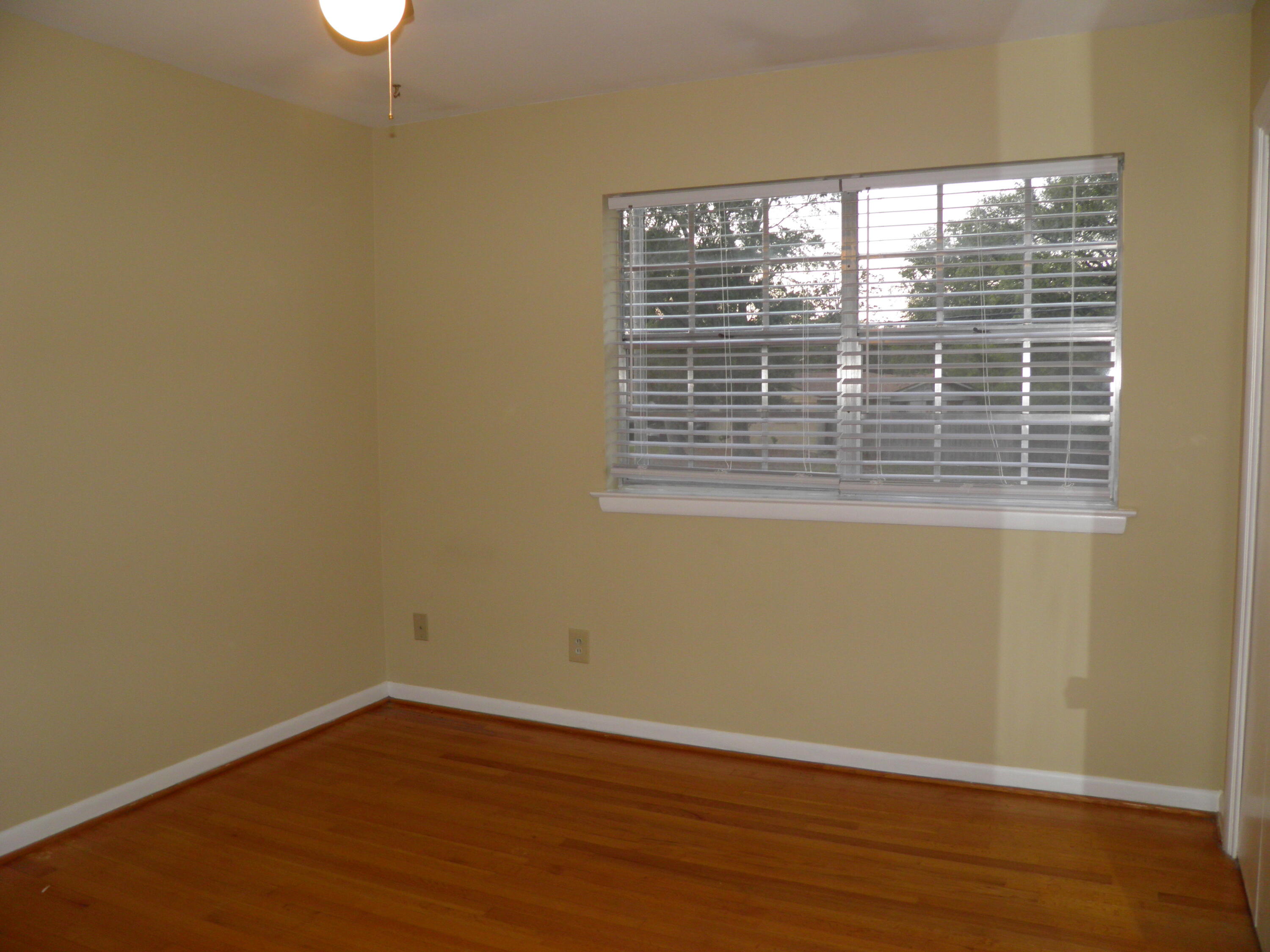 COLONY ESTATES - Residential Lease