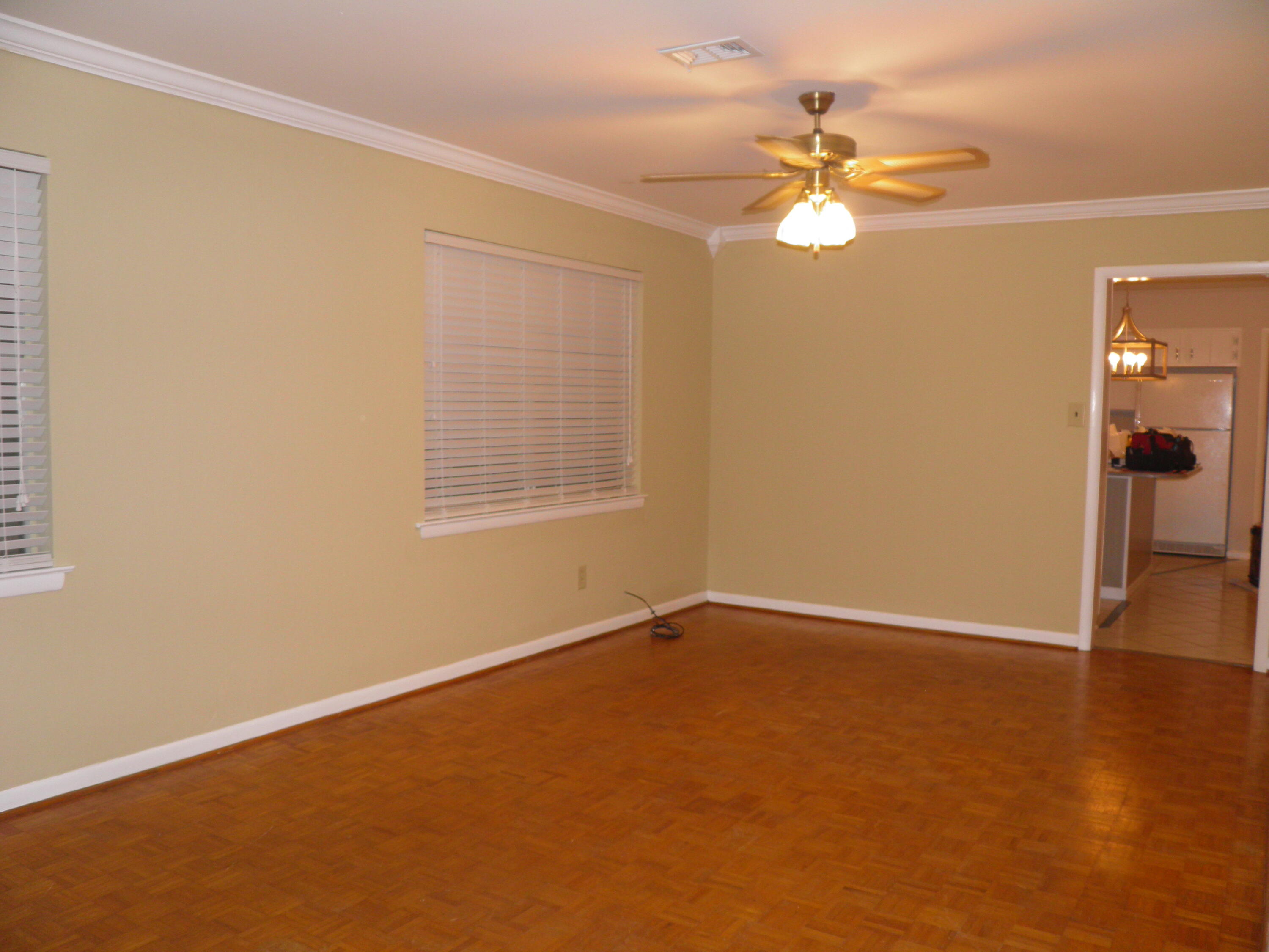 COLONY ESTATES - Residential Lease