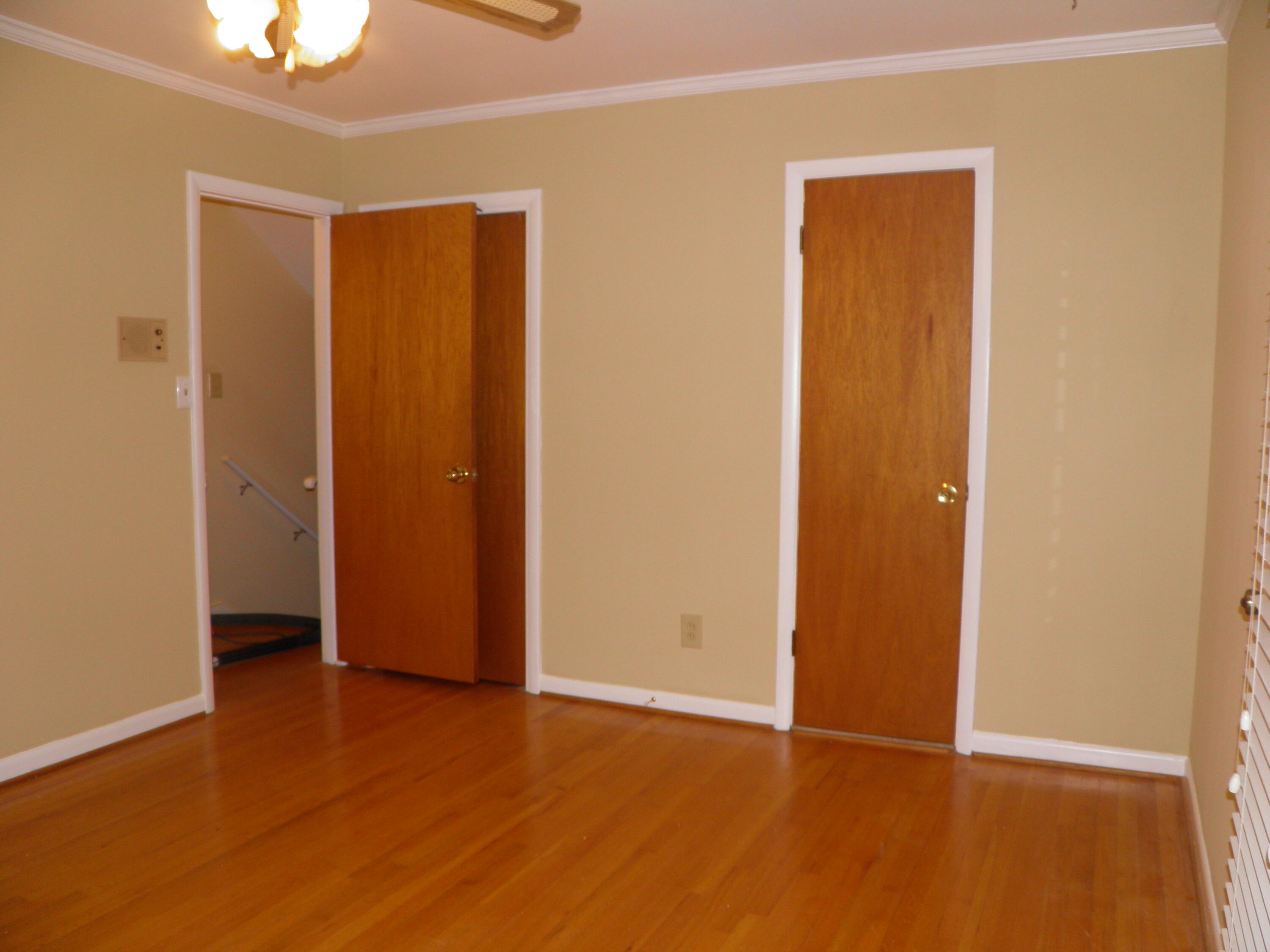 COLONY ESTATES - Residential Lease