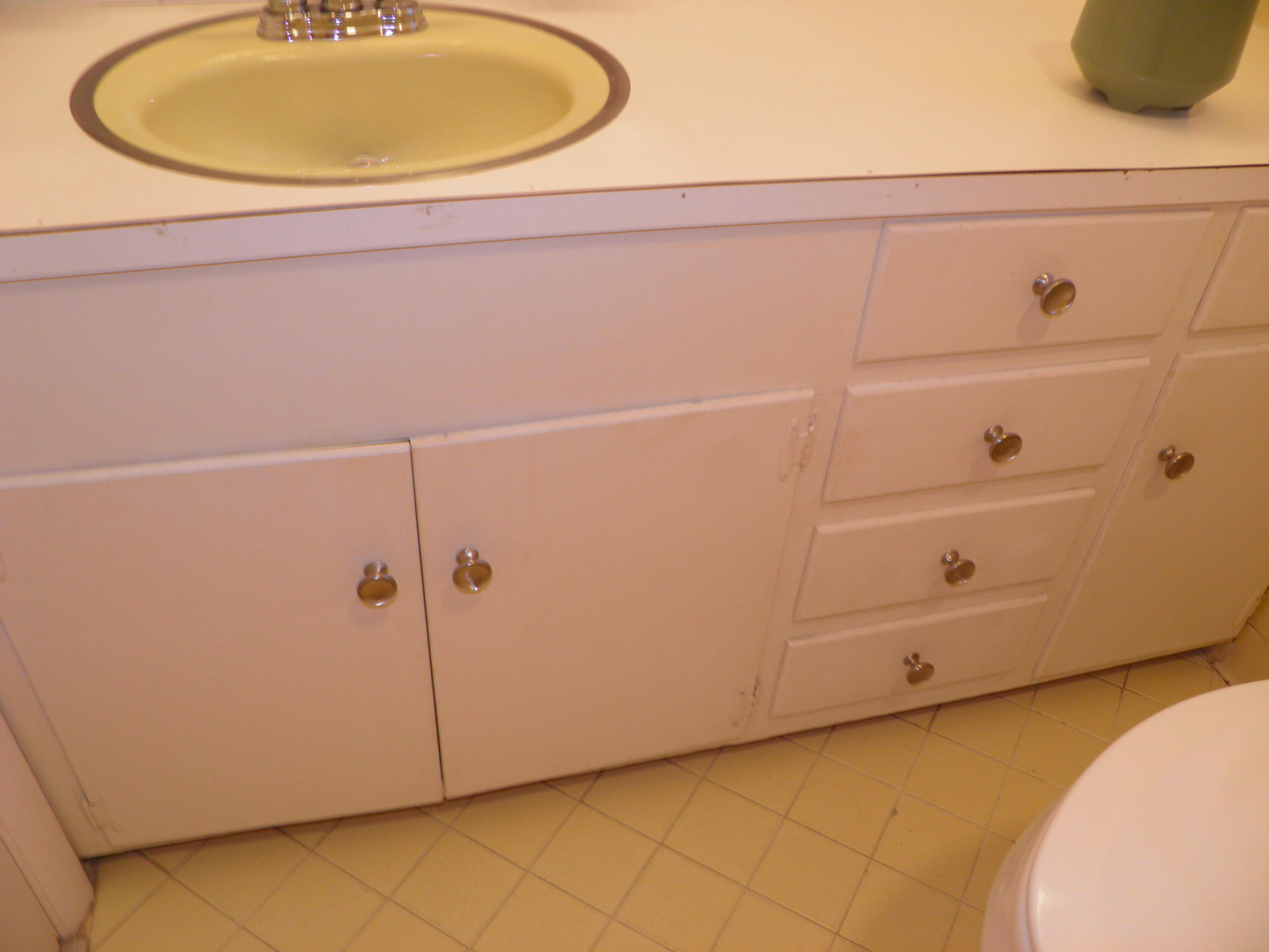 COLONY ESTATES - Residential Lease