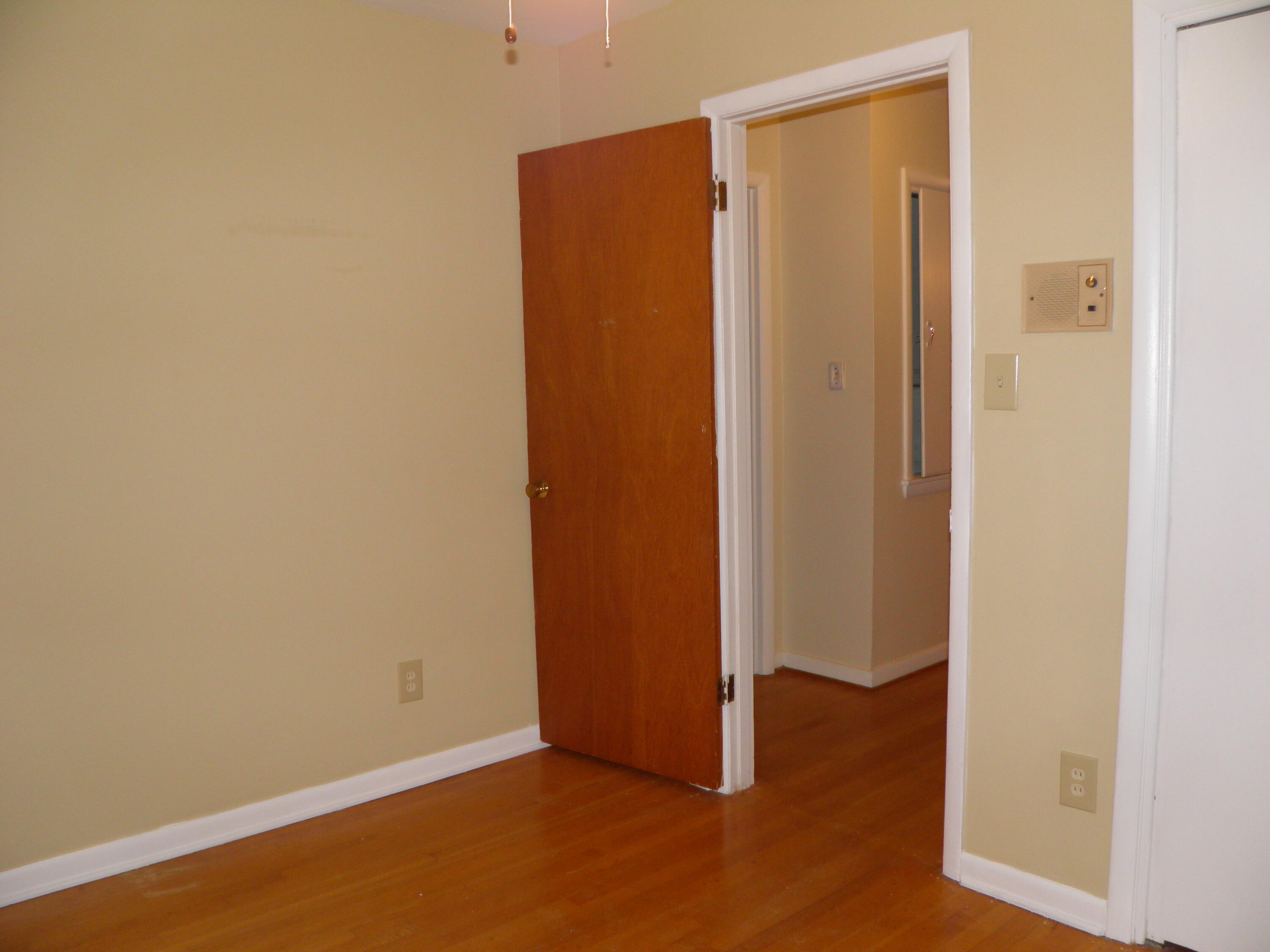 COLONY ESTATES - Residential Lease