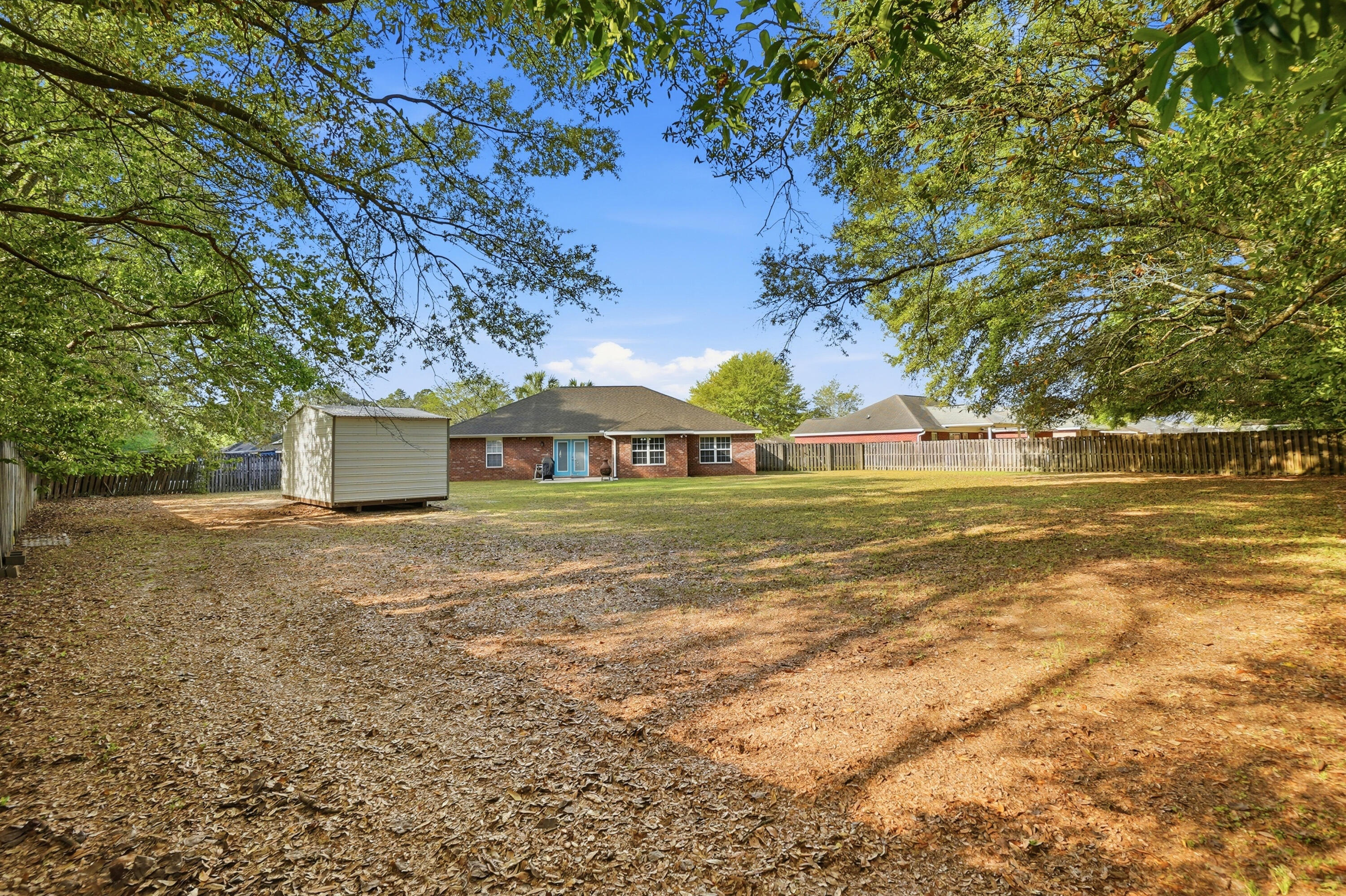 LEE FARM - Residential