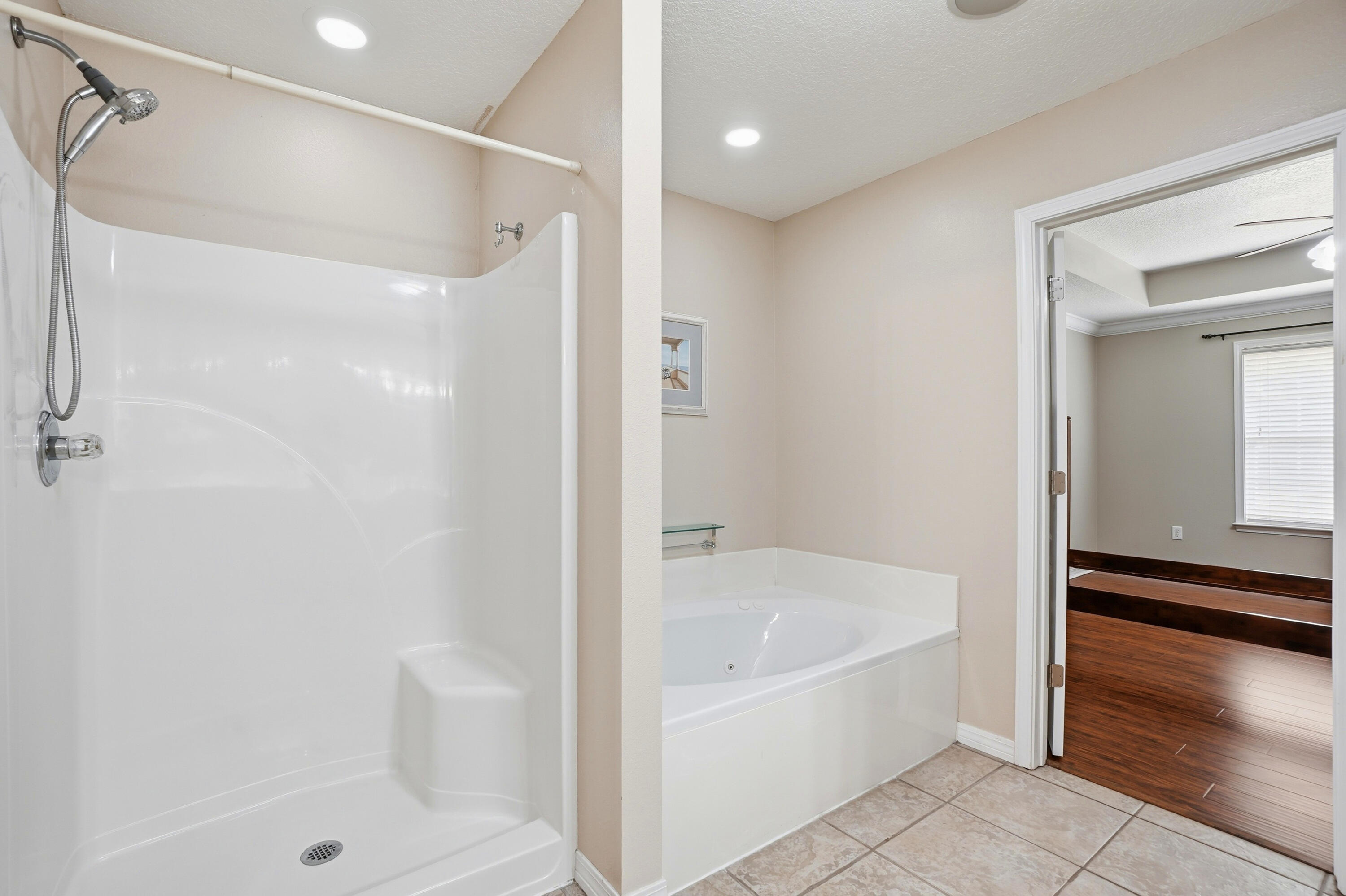 LEE FARM - Residential