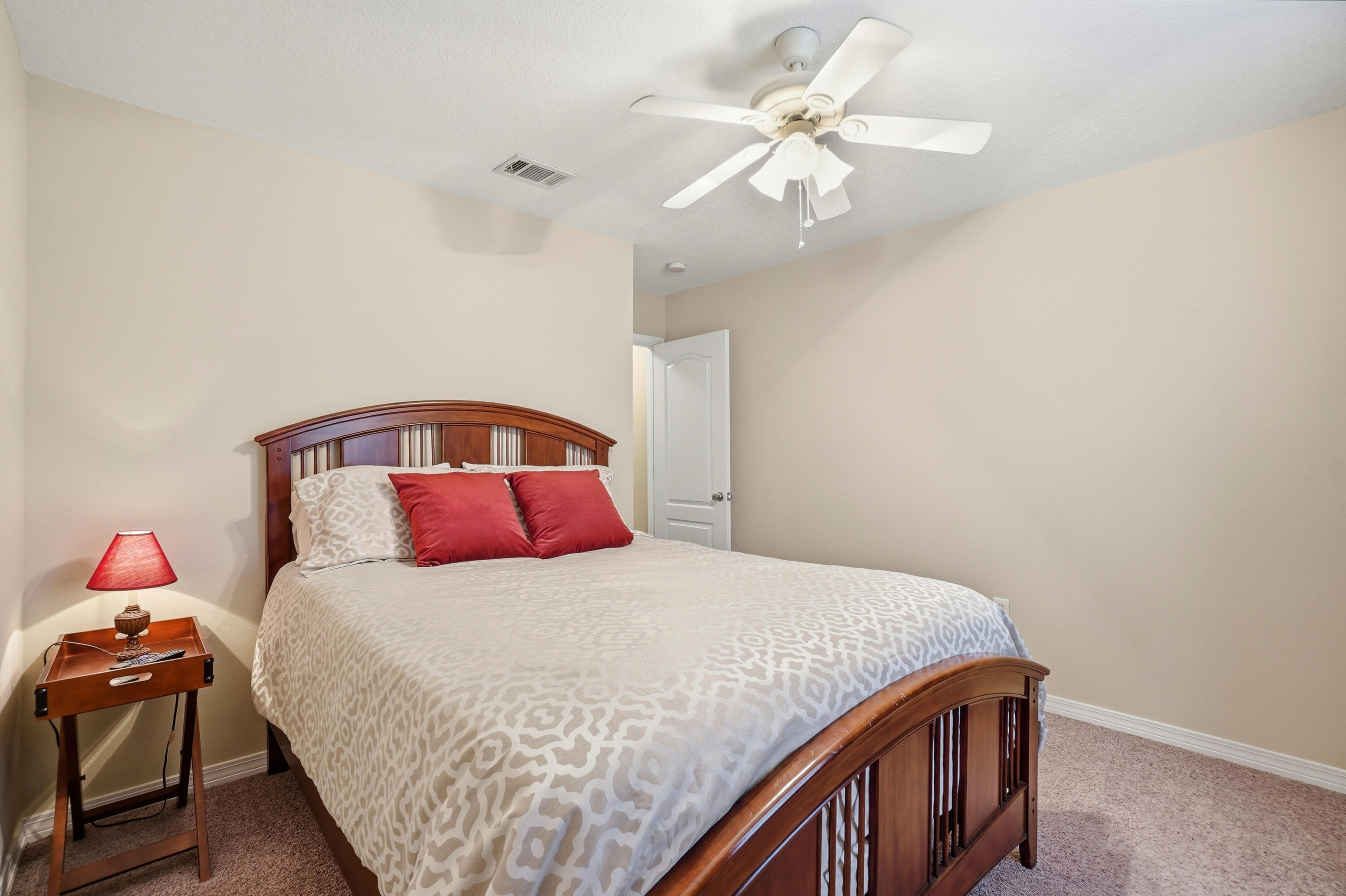 LEE FARM - Residential