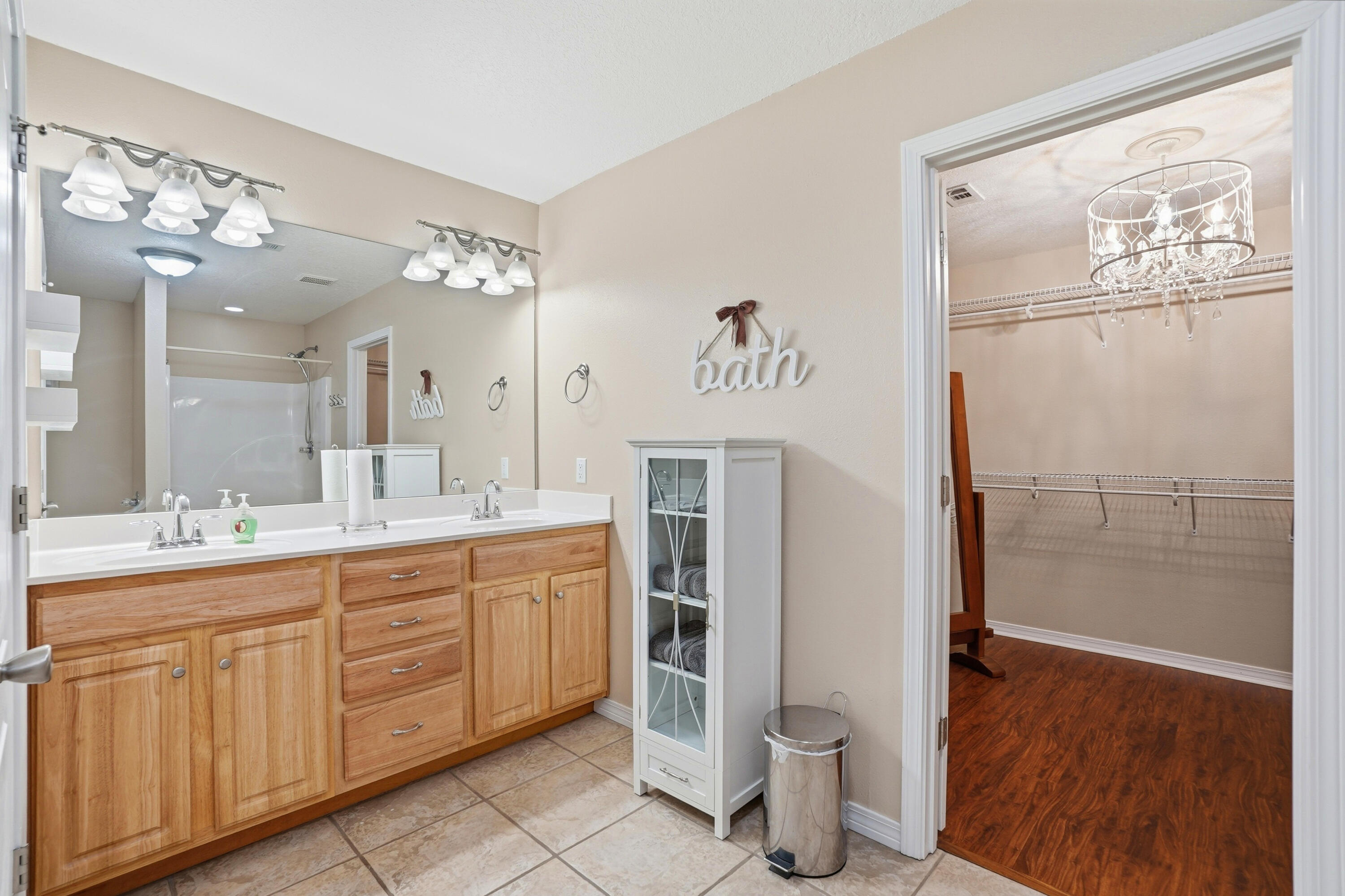 LEE FARM - Residential