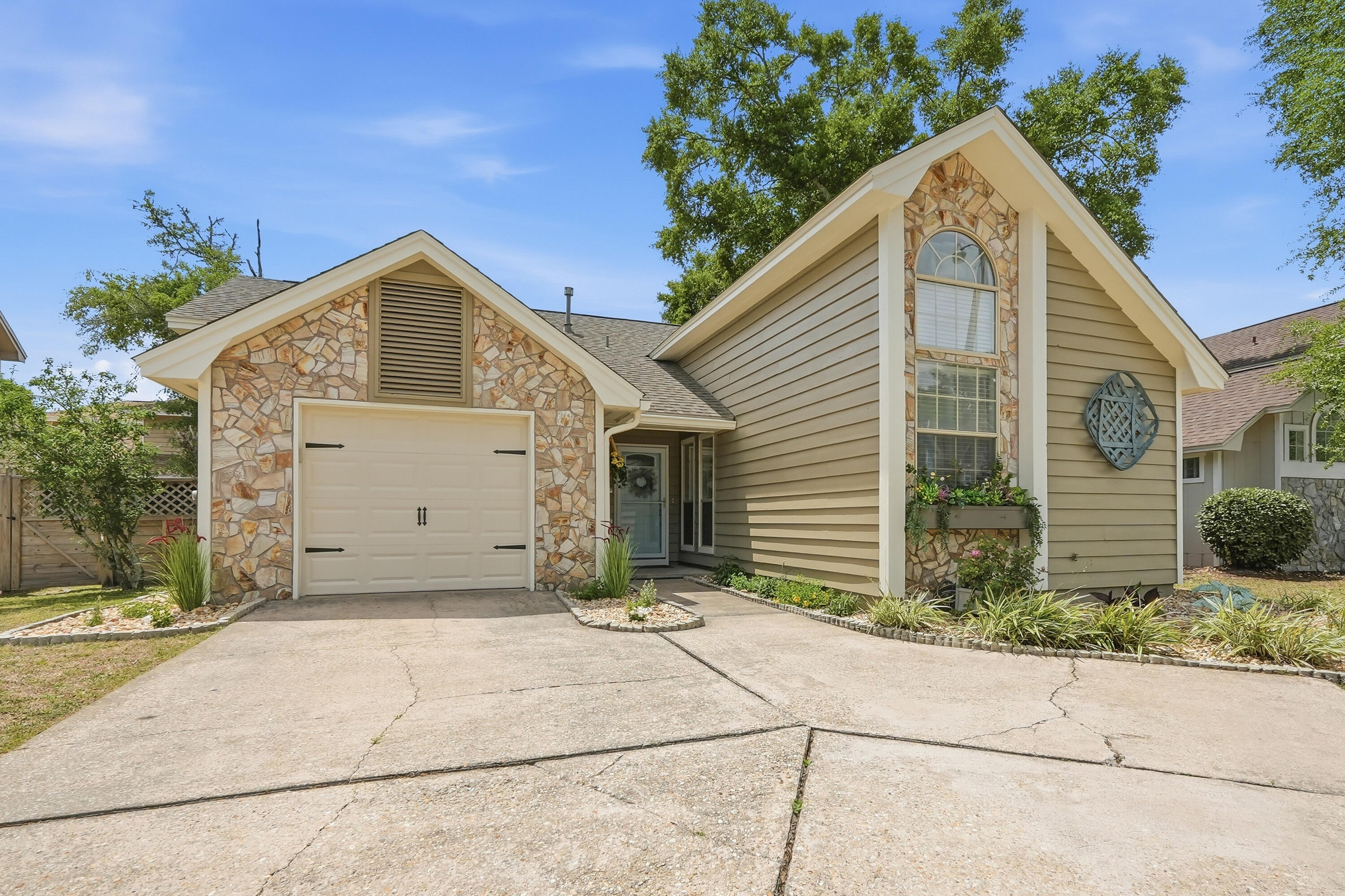 CROSSWINDS LANDING - Residential