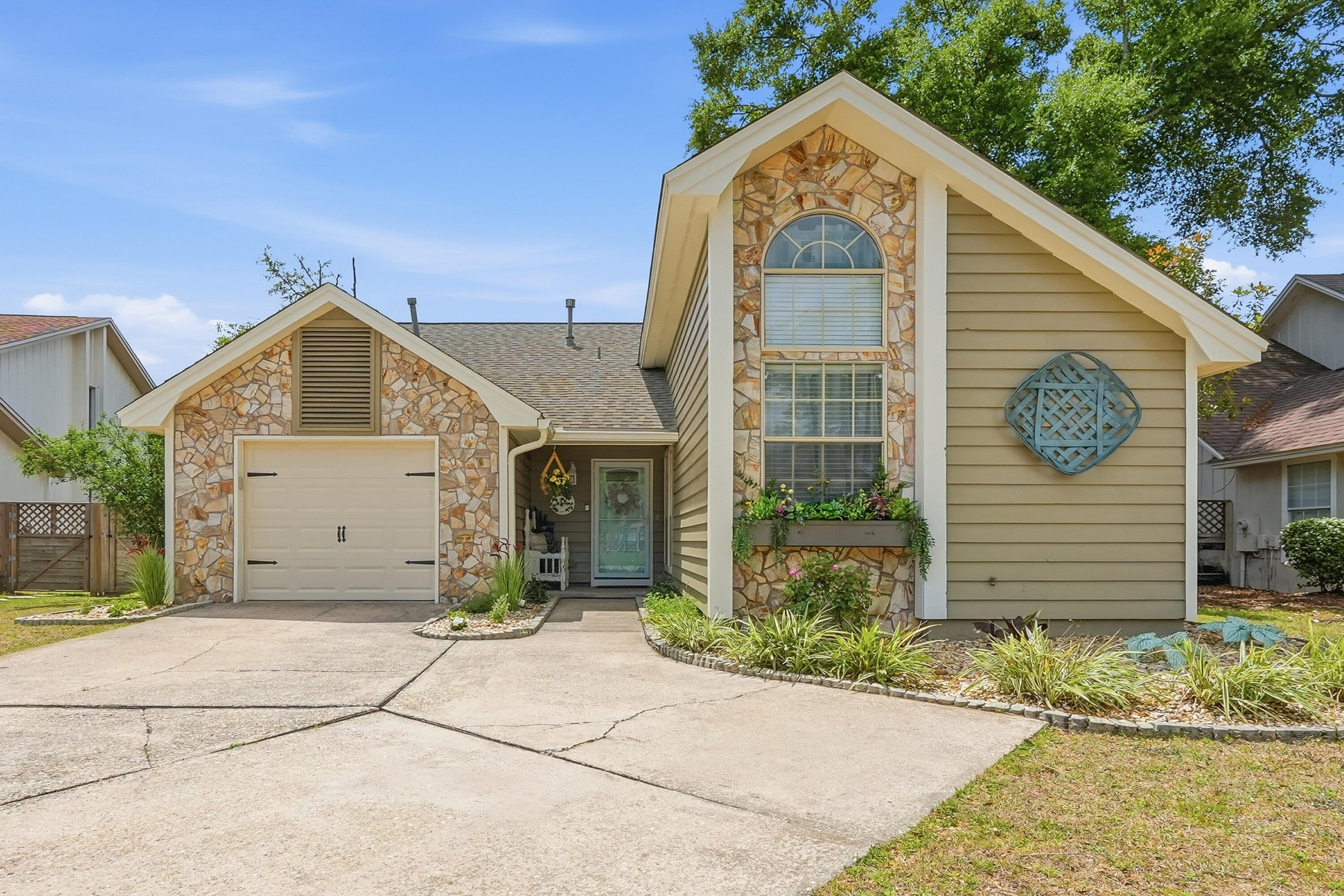 CROSSWINDS LANDING - Residential