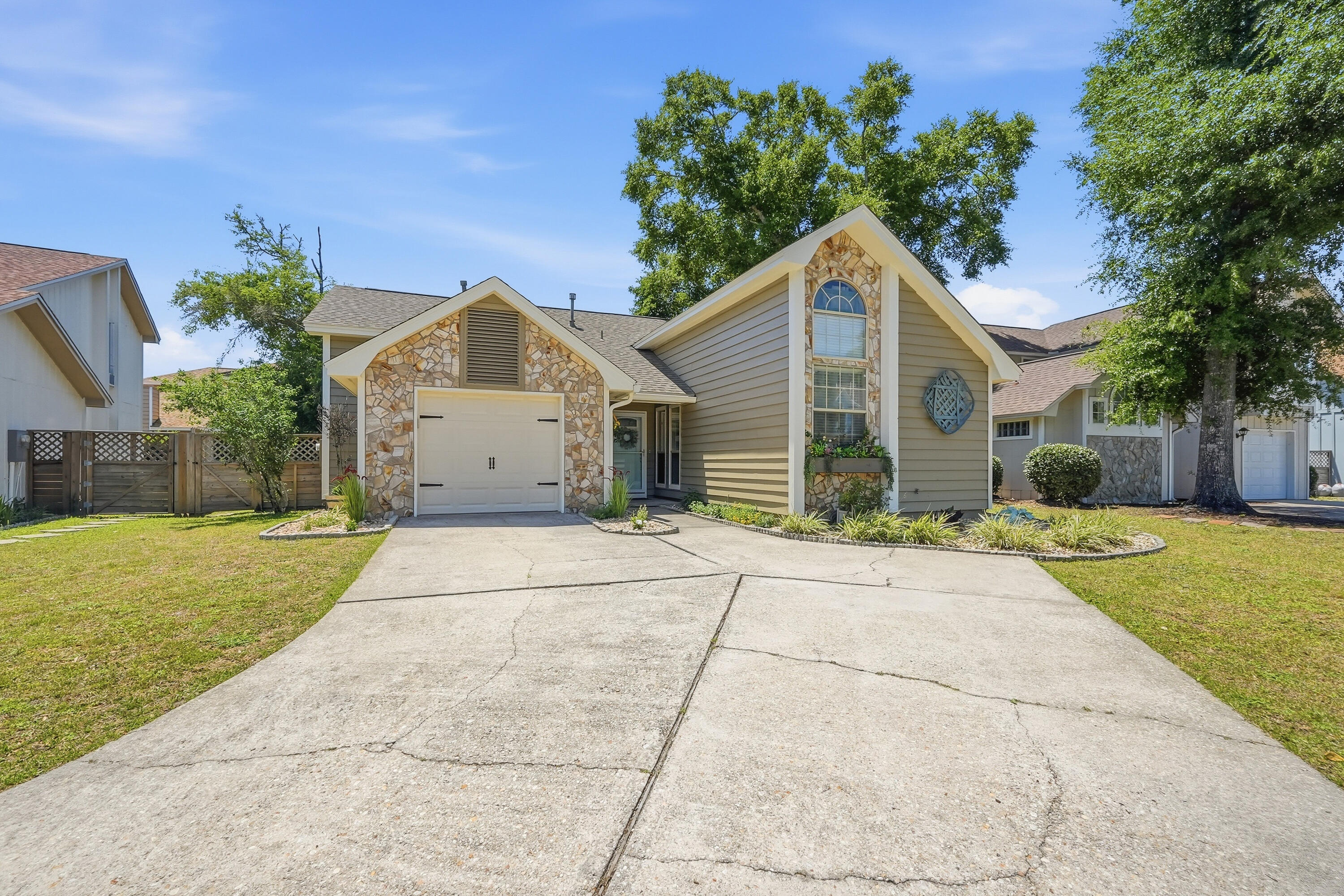 CROSSWINDS LANDING - Residential