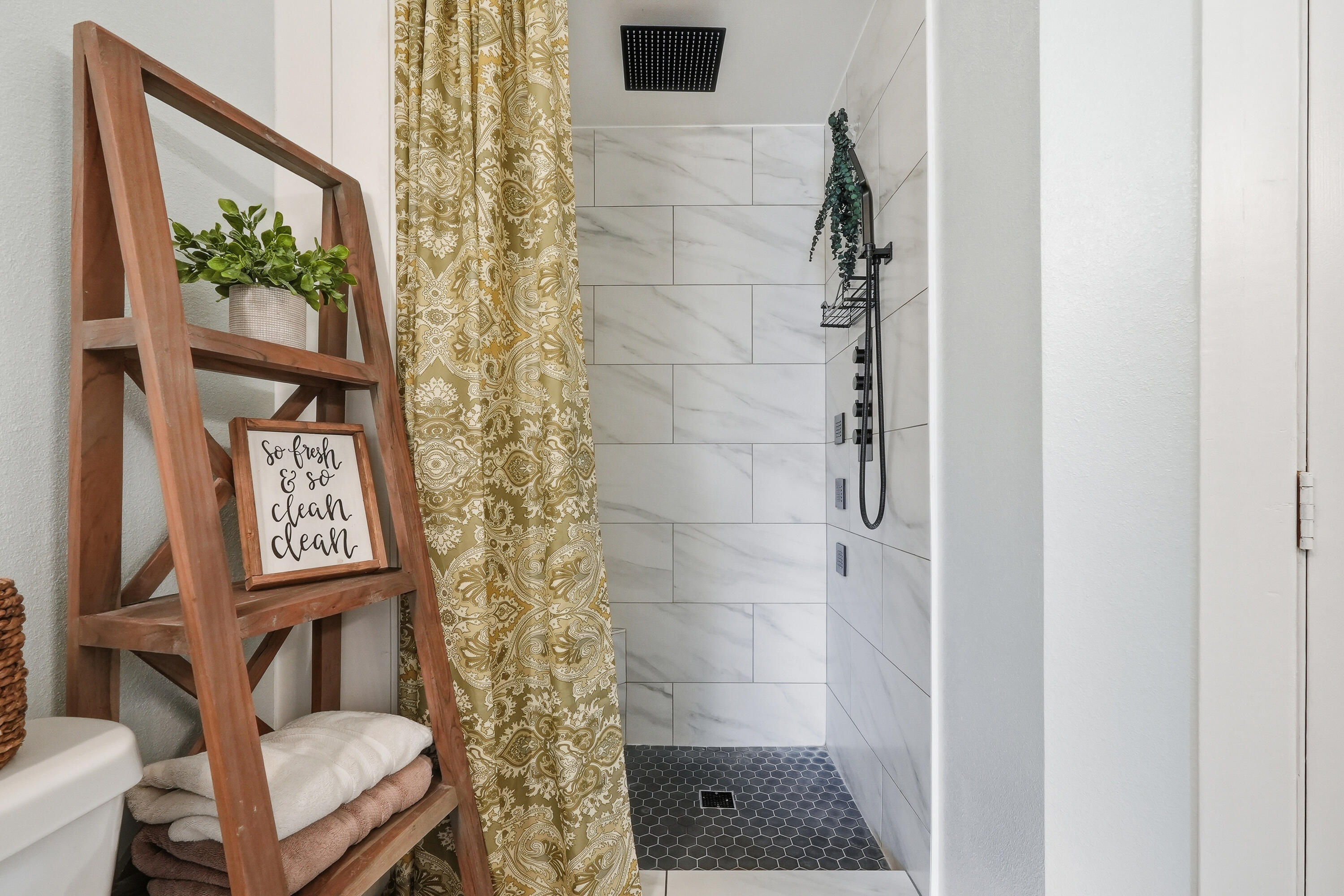 CROSSWINDS LANDING - Residential