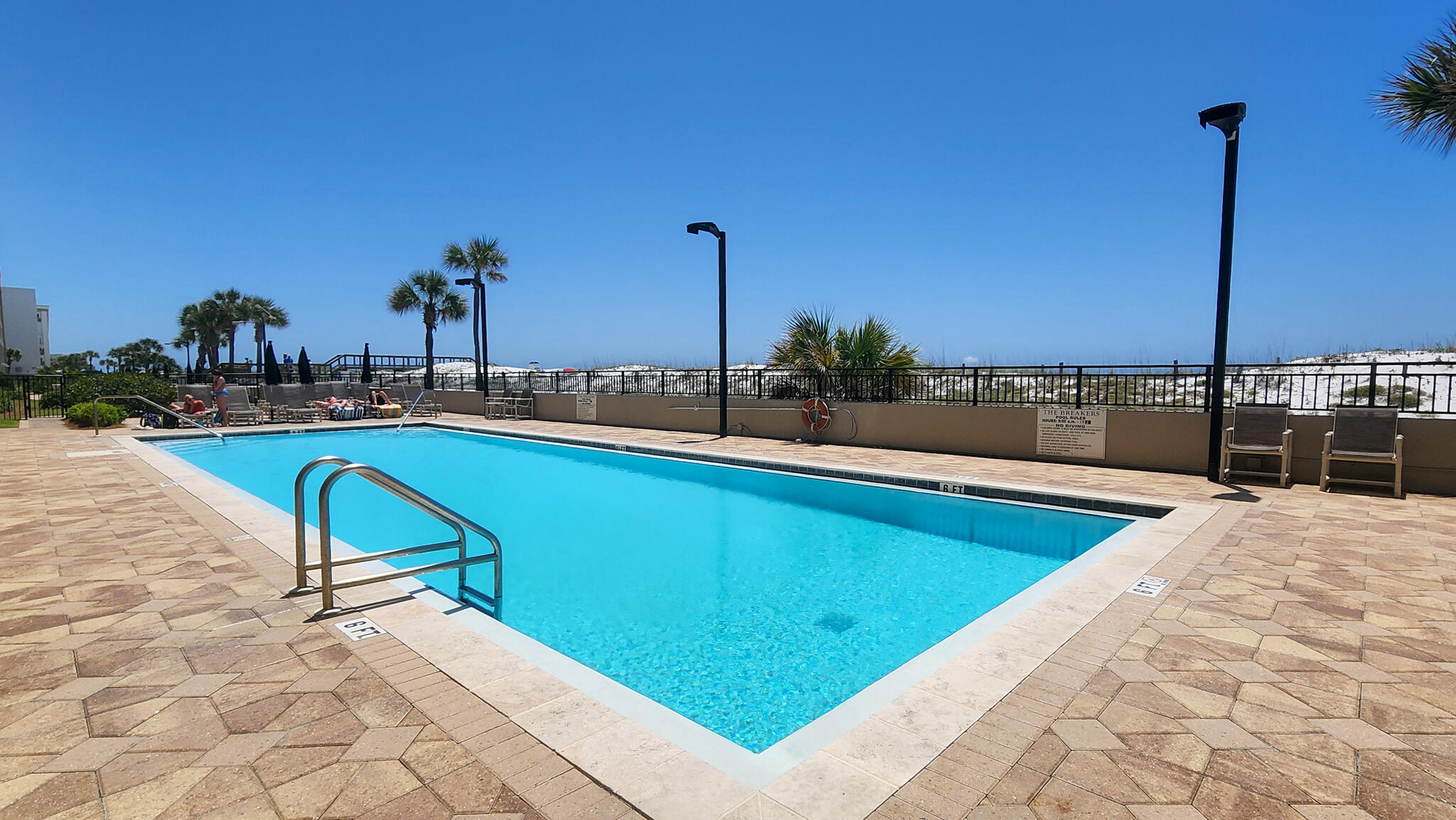 BREAKERS OF FWB PH 1 - Residential