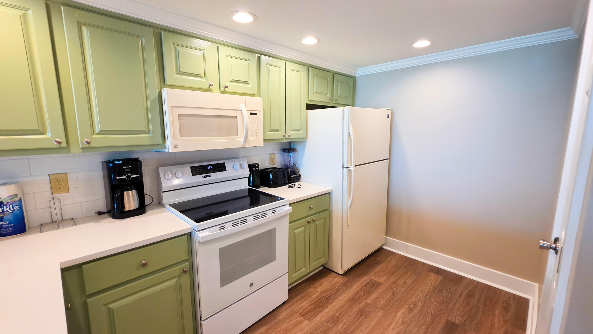 BREAKERS OF FWB PH 1 - Residential