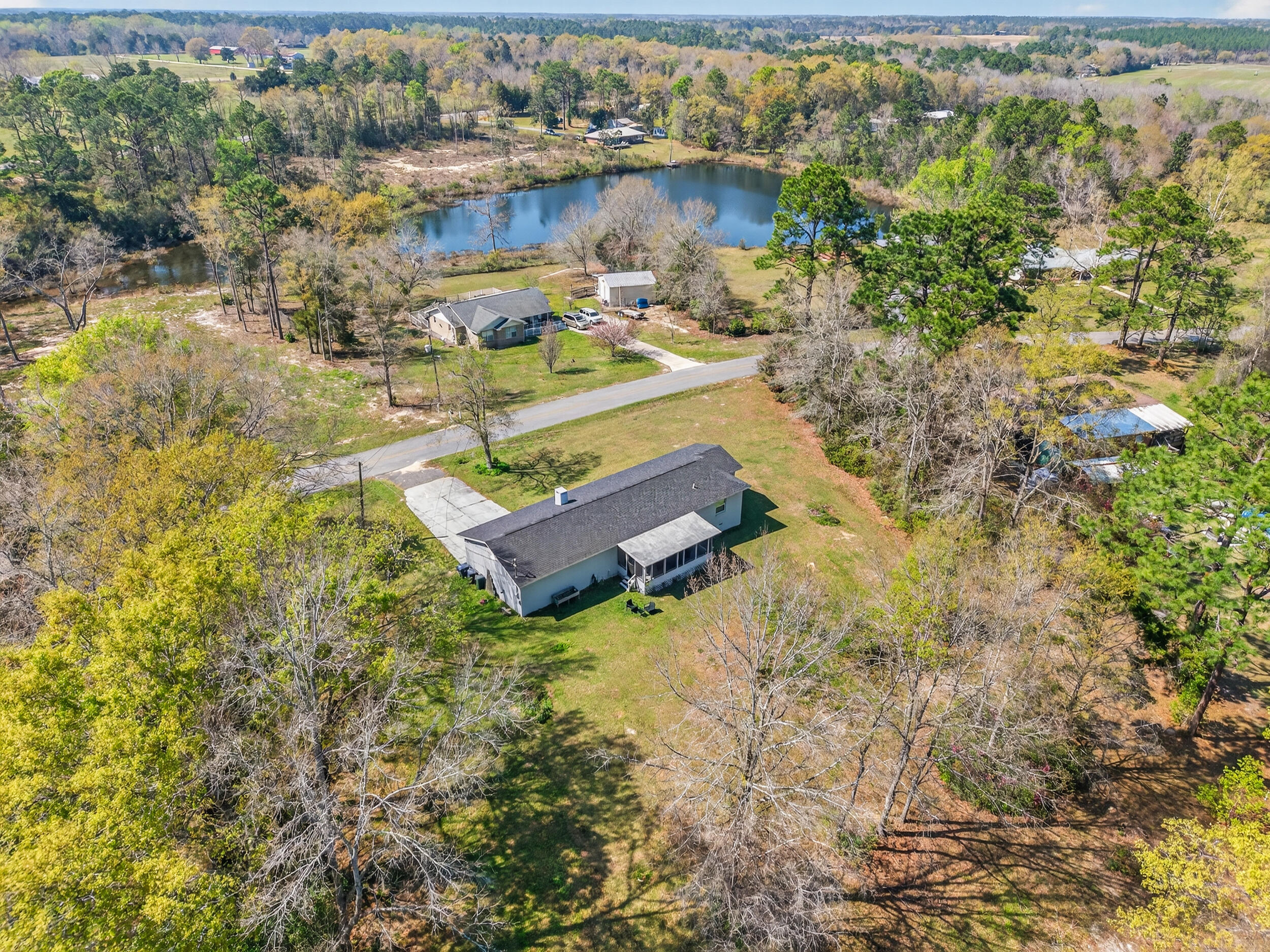 TEN LAKE ESTATES UNIT 1 - Residential