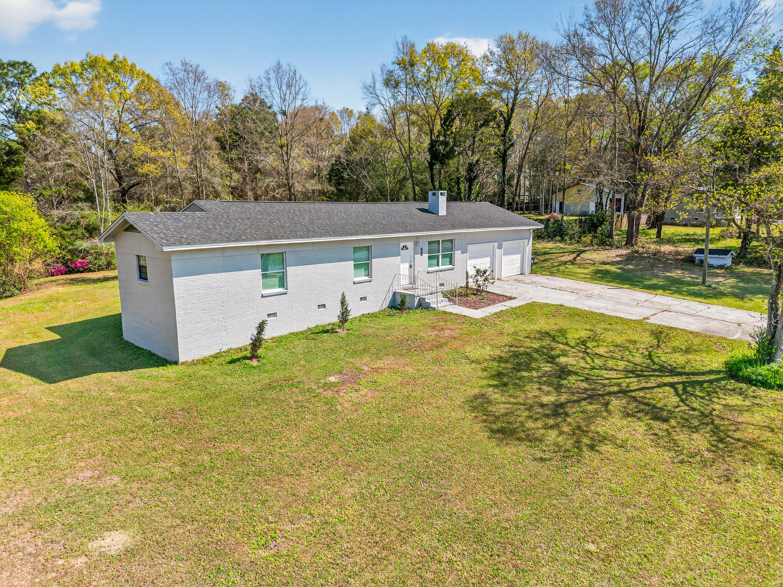 TEN LAKE ESTATES UNIT 1 - Residential