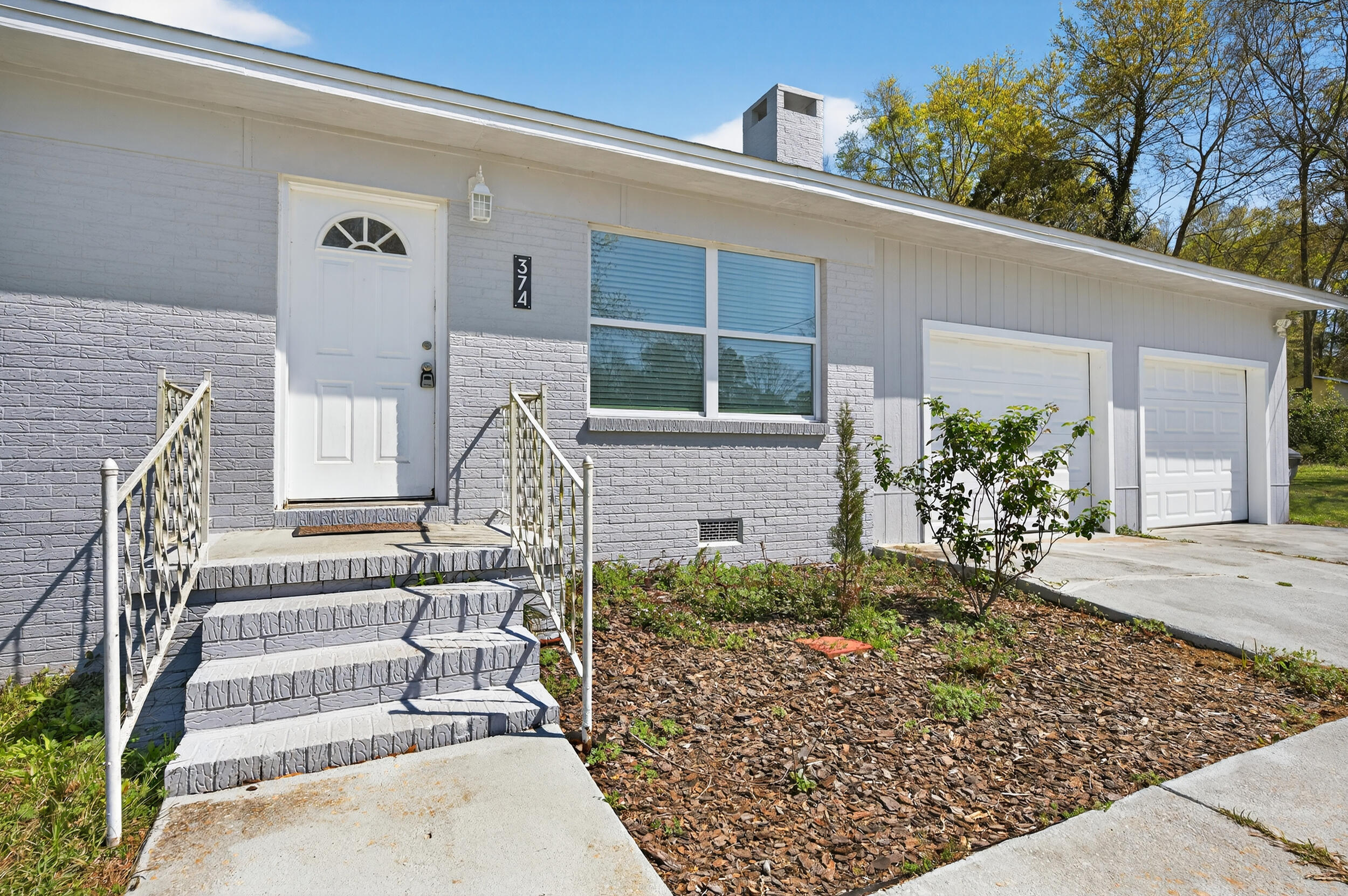 TEN LAKE ESTATES UNIT 1 - Residential