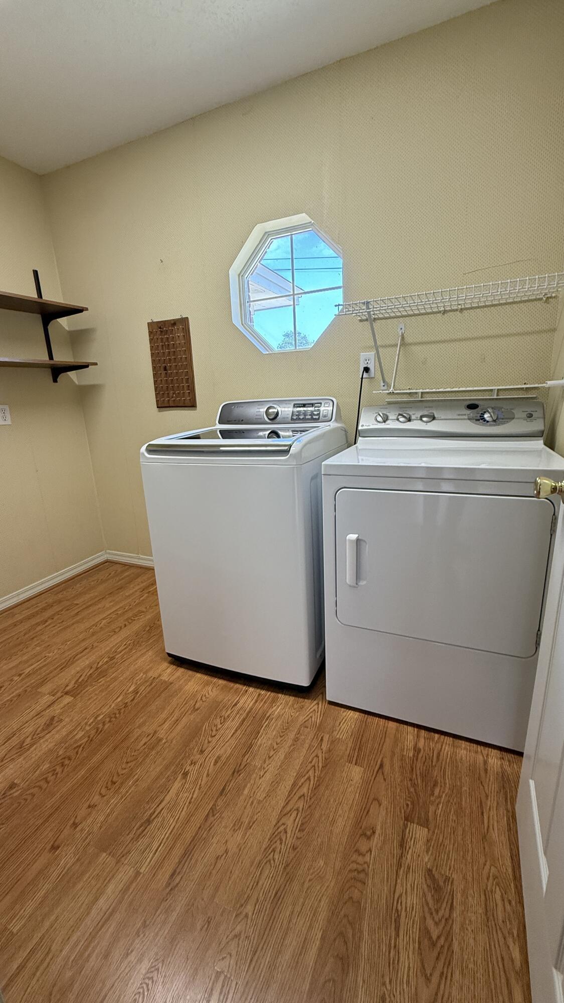 ORION LAKE - Residential